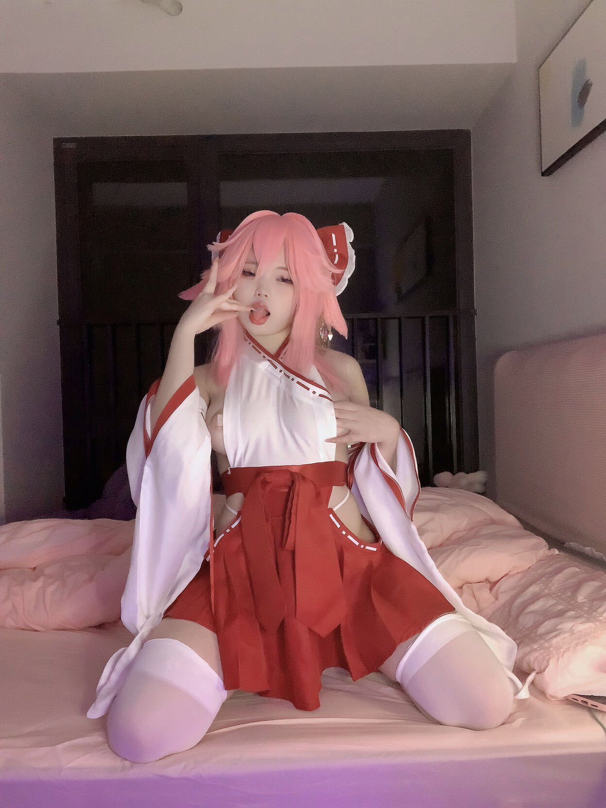 Xiao Yao Yao - Yae Miko