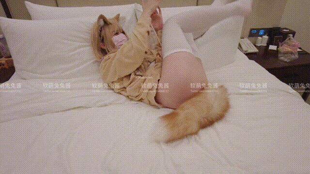 软萌兔兔酱爱猫人士 Cosplay | GIF 写真图集