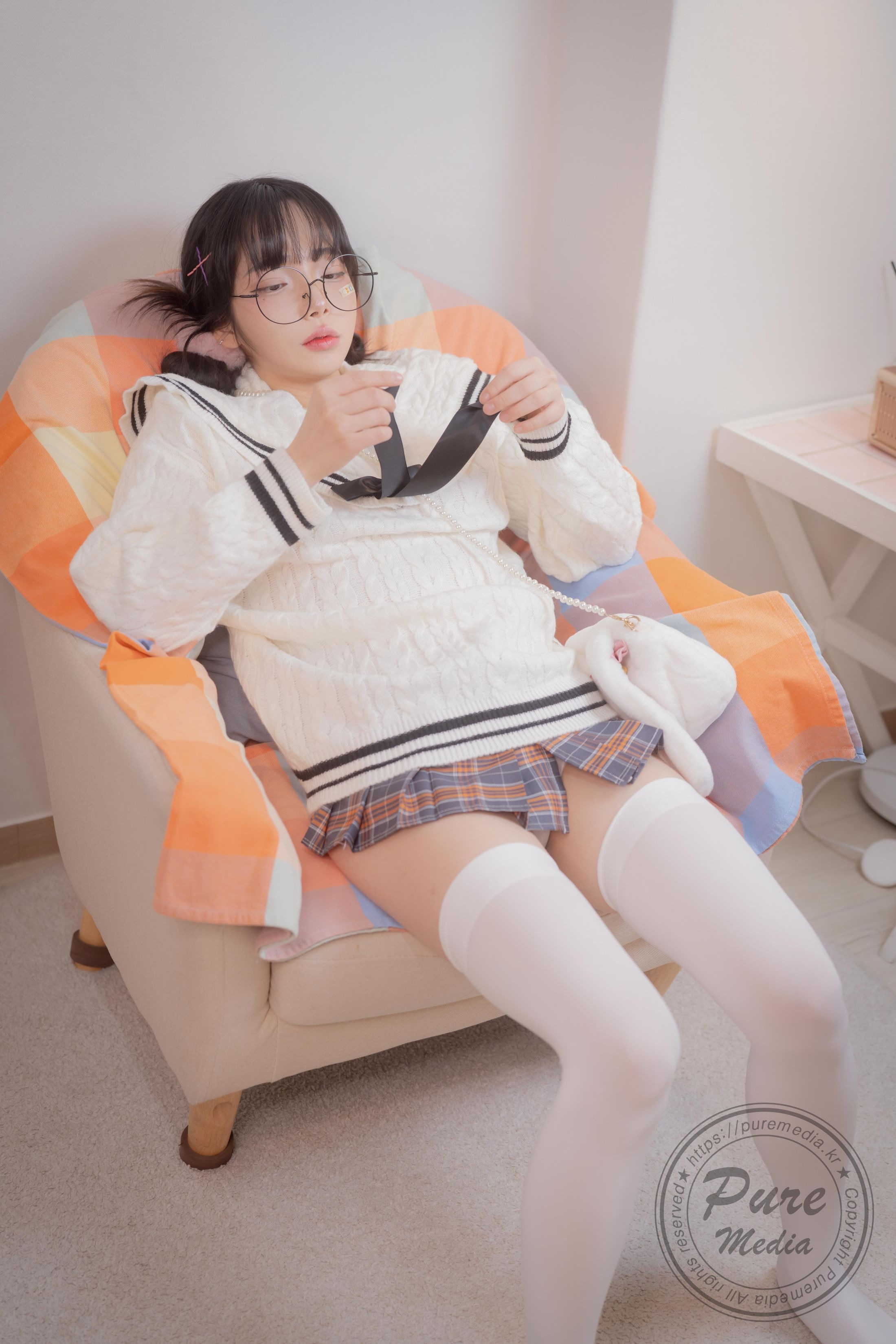 [Pure Media] Vol.276 Jelly (젤리) - Girl trapped in a rooftop room 138P