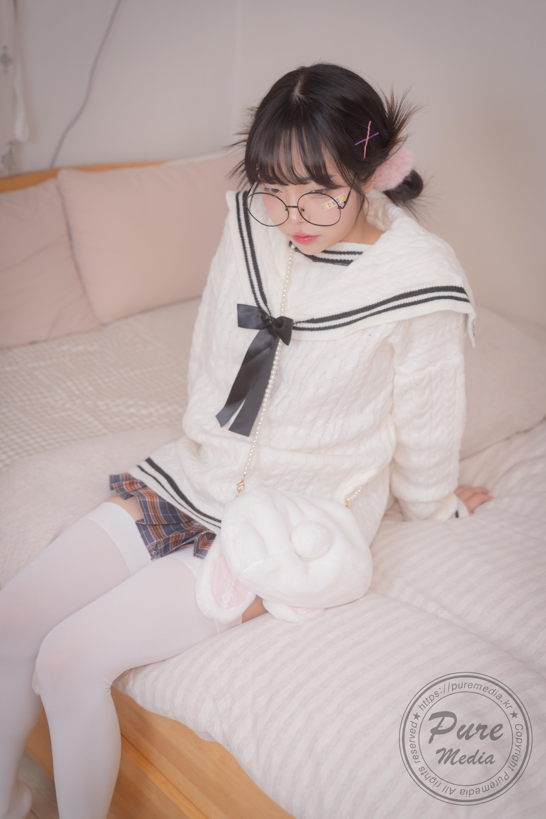 [Pure Media] Vol.276 Jelly (젤리) - Girl trapped in a rooftop room 138P