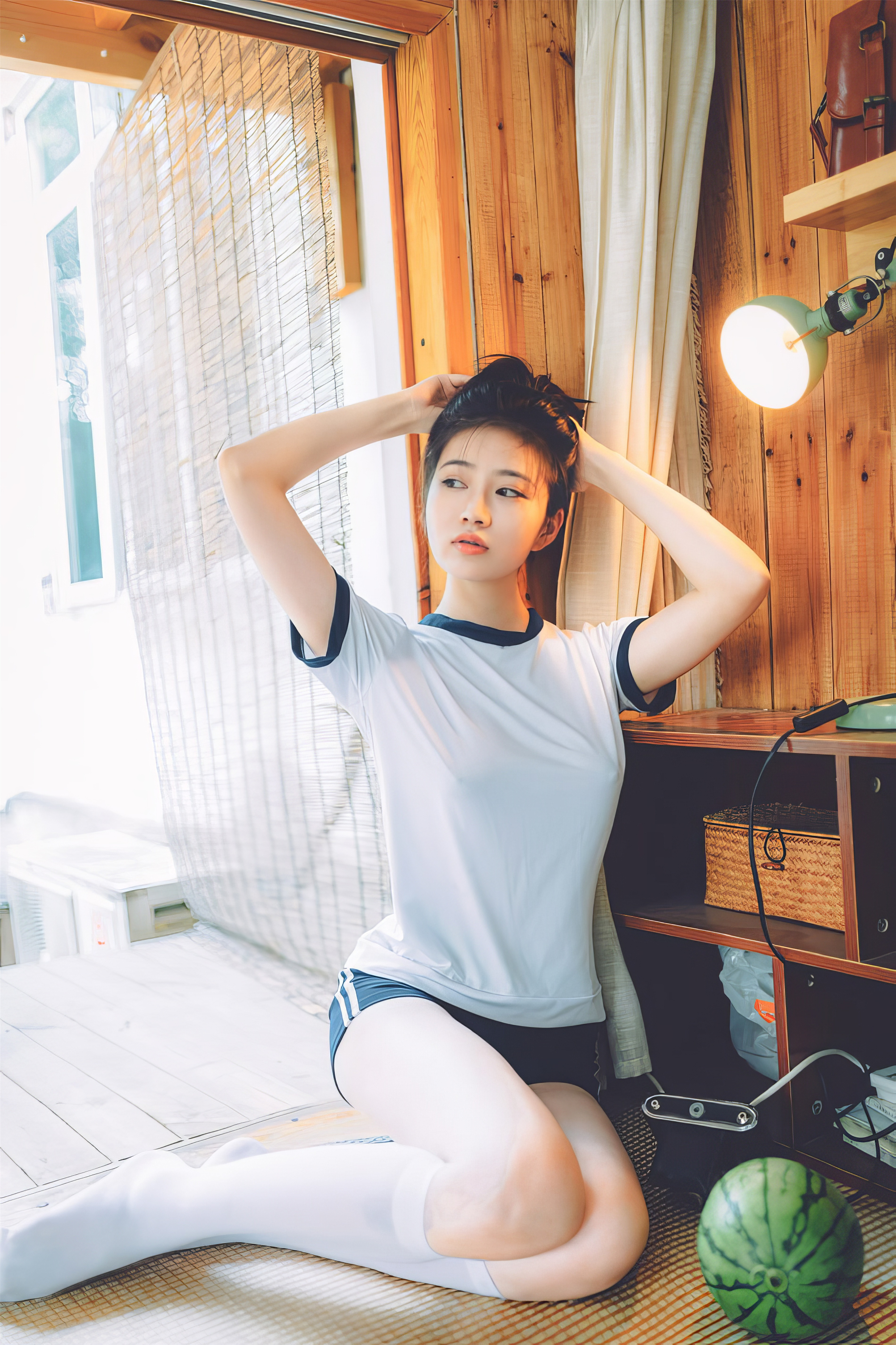 年年 - 运动服 42P