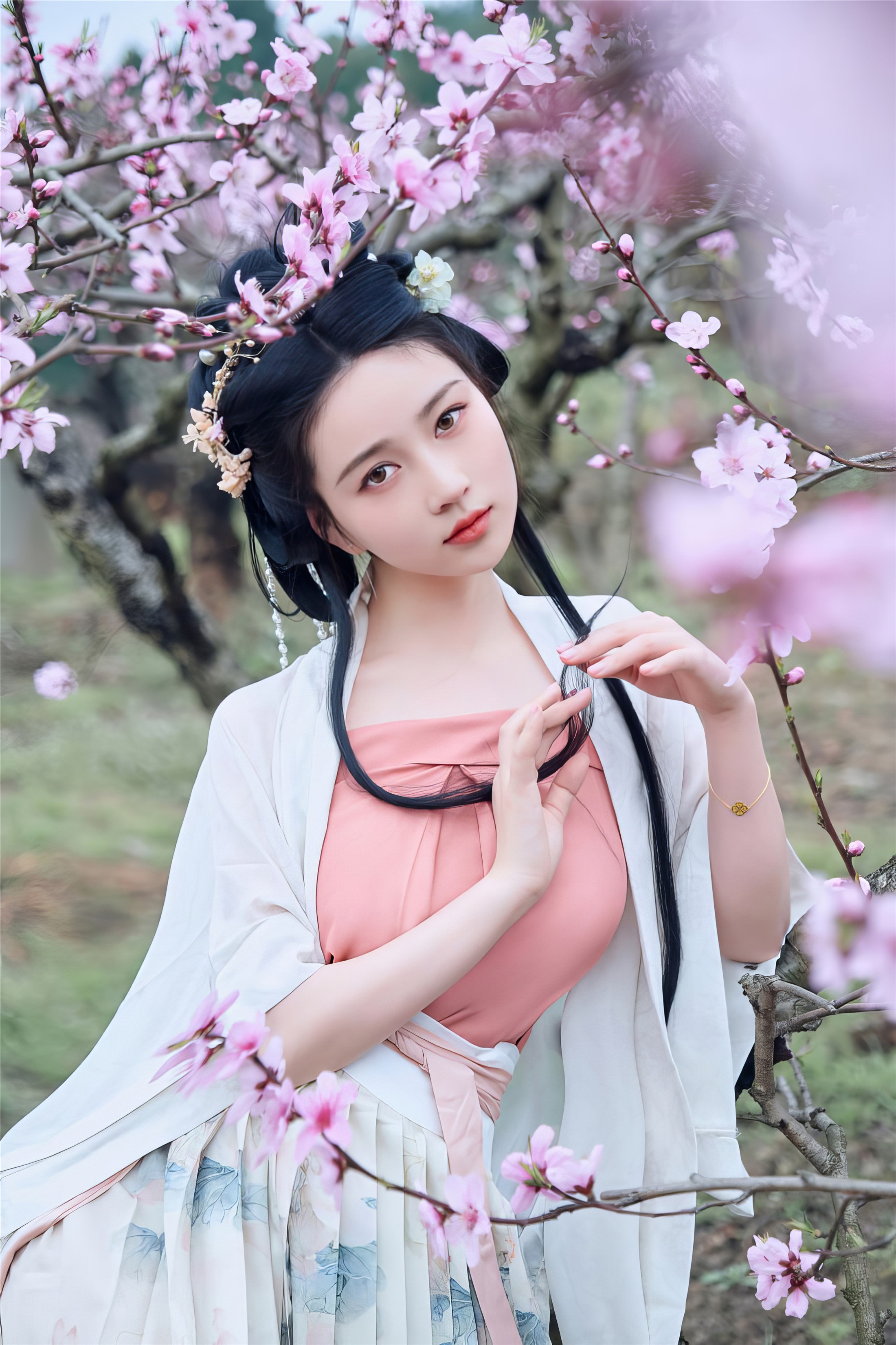 年年 - 三月榕 51P