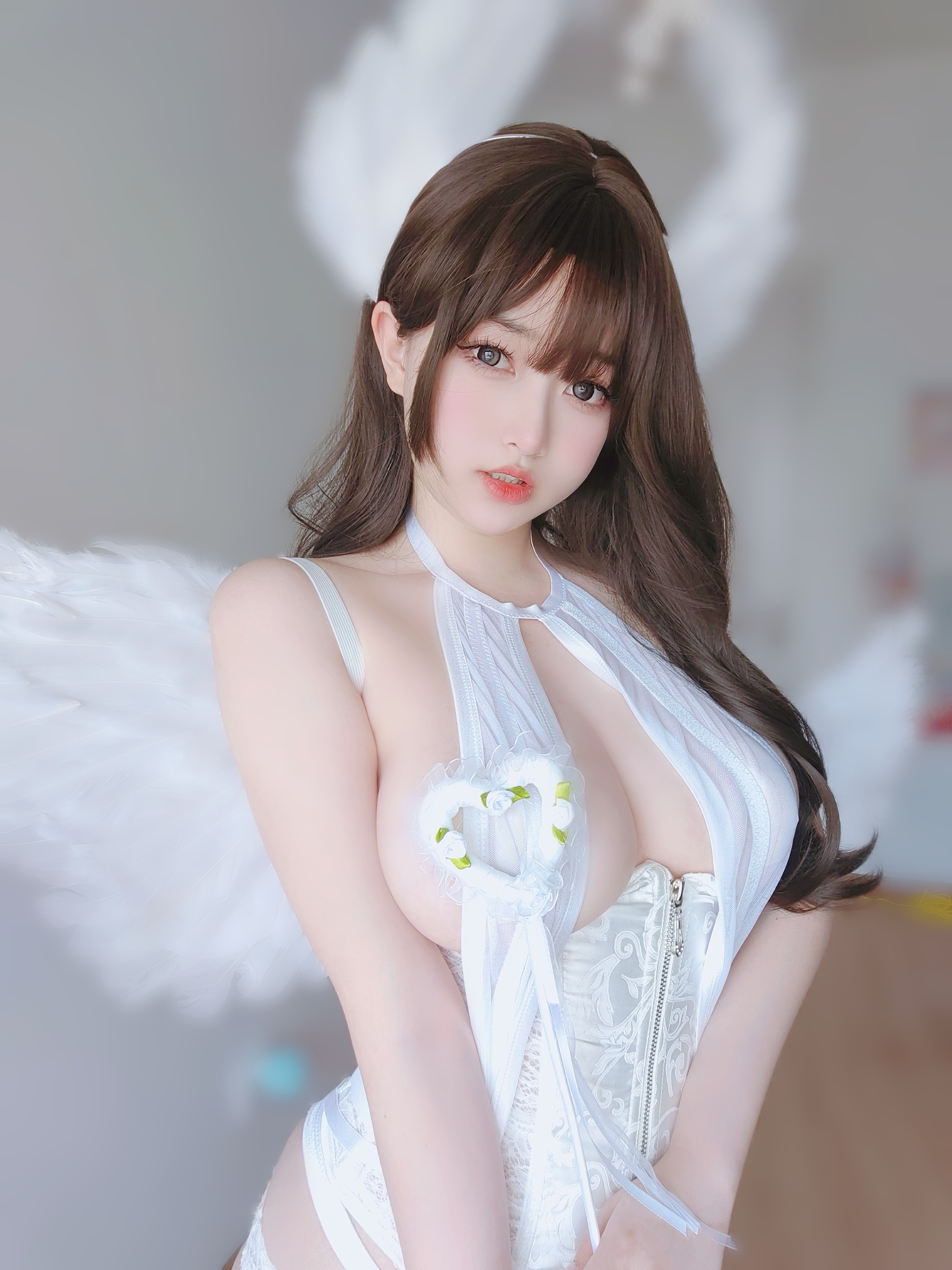 女主K 工口天使