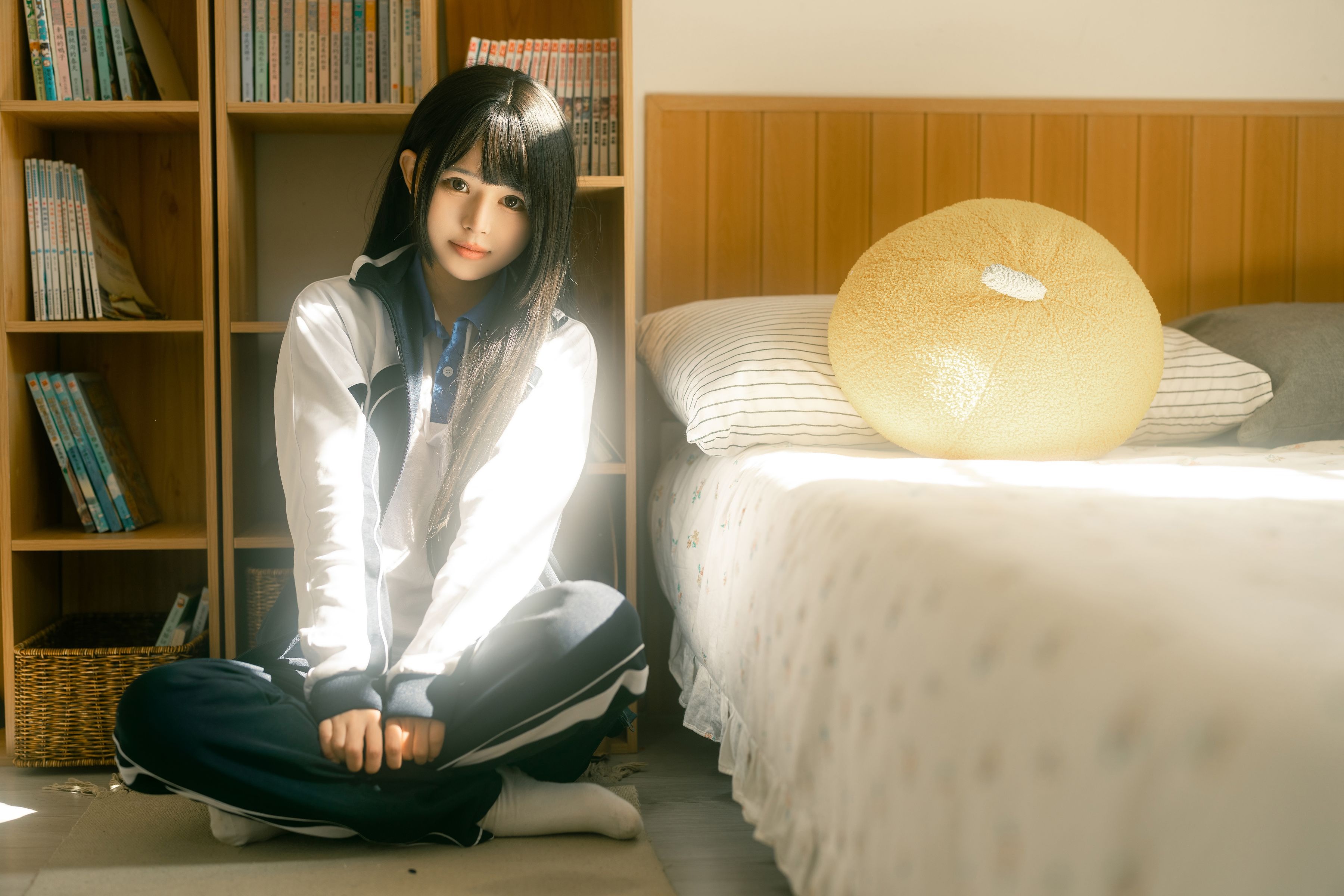 รูอร่วนร่วน สาวน้อยอยู่บ้าน [40P-529MB