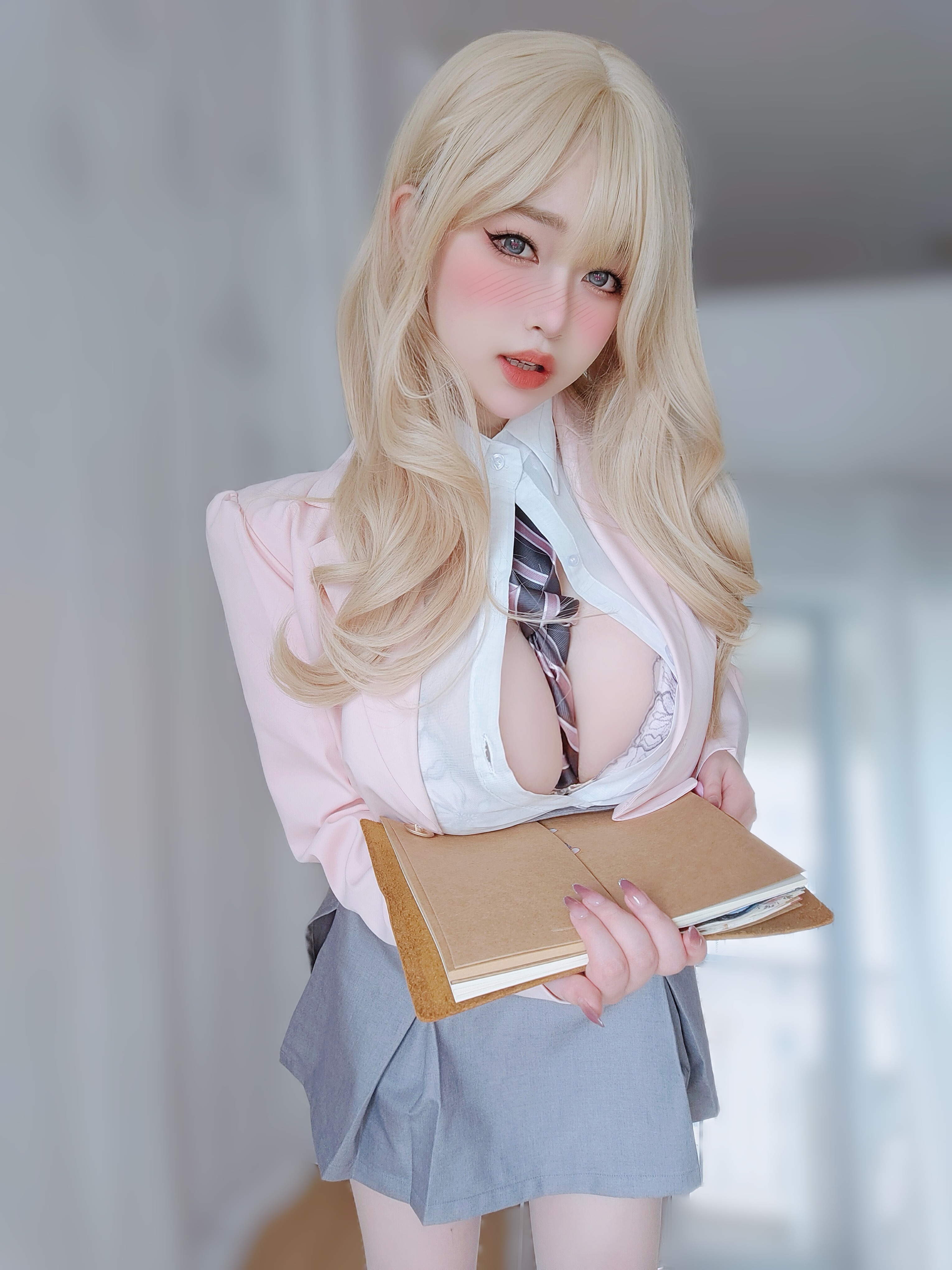 女主K 催眠傲娇的前辈