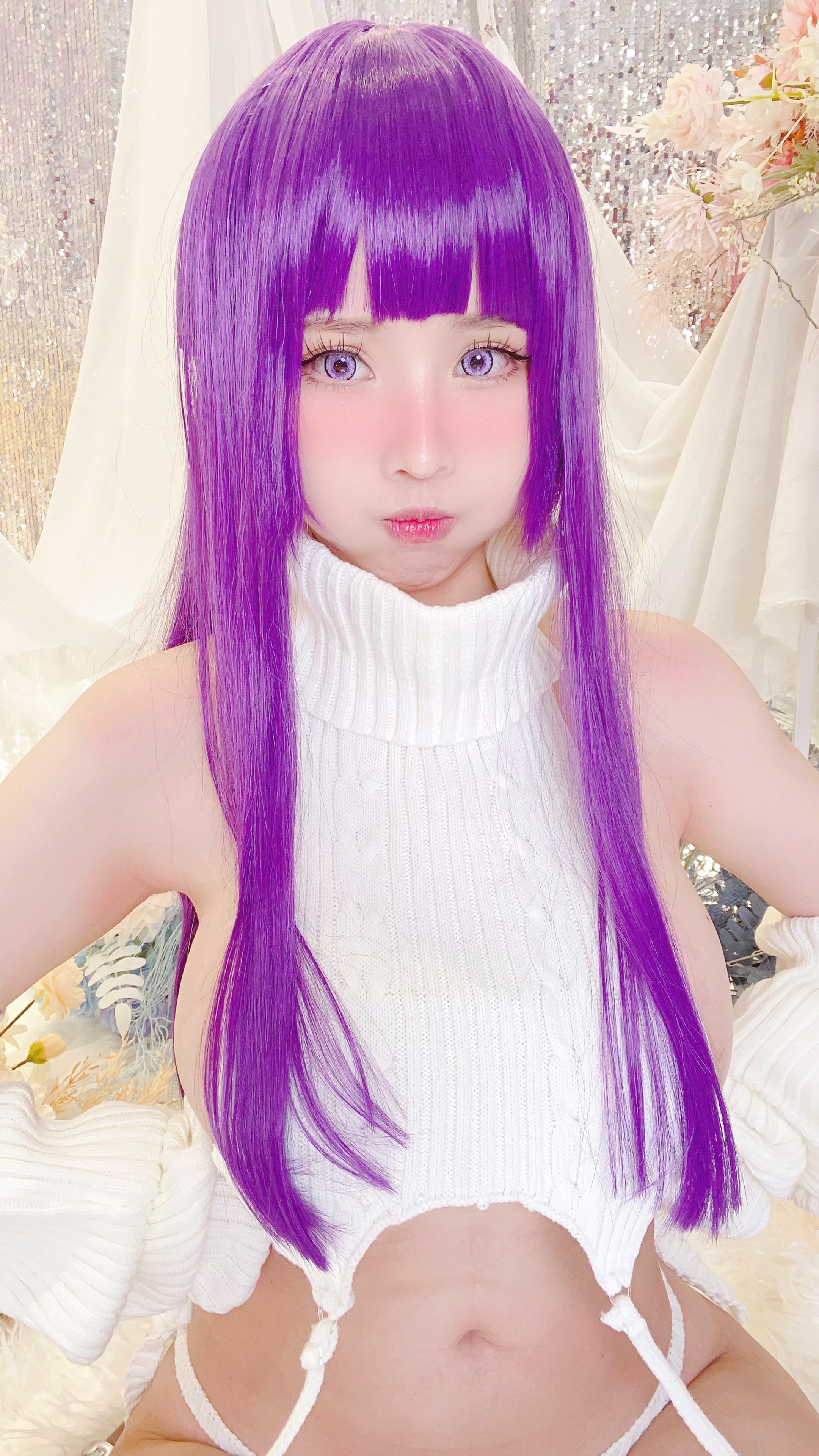 カヤ ホアン - フェルン セクシー セーター