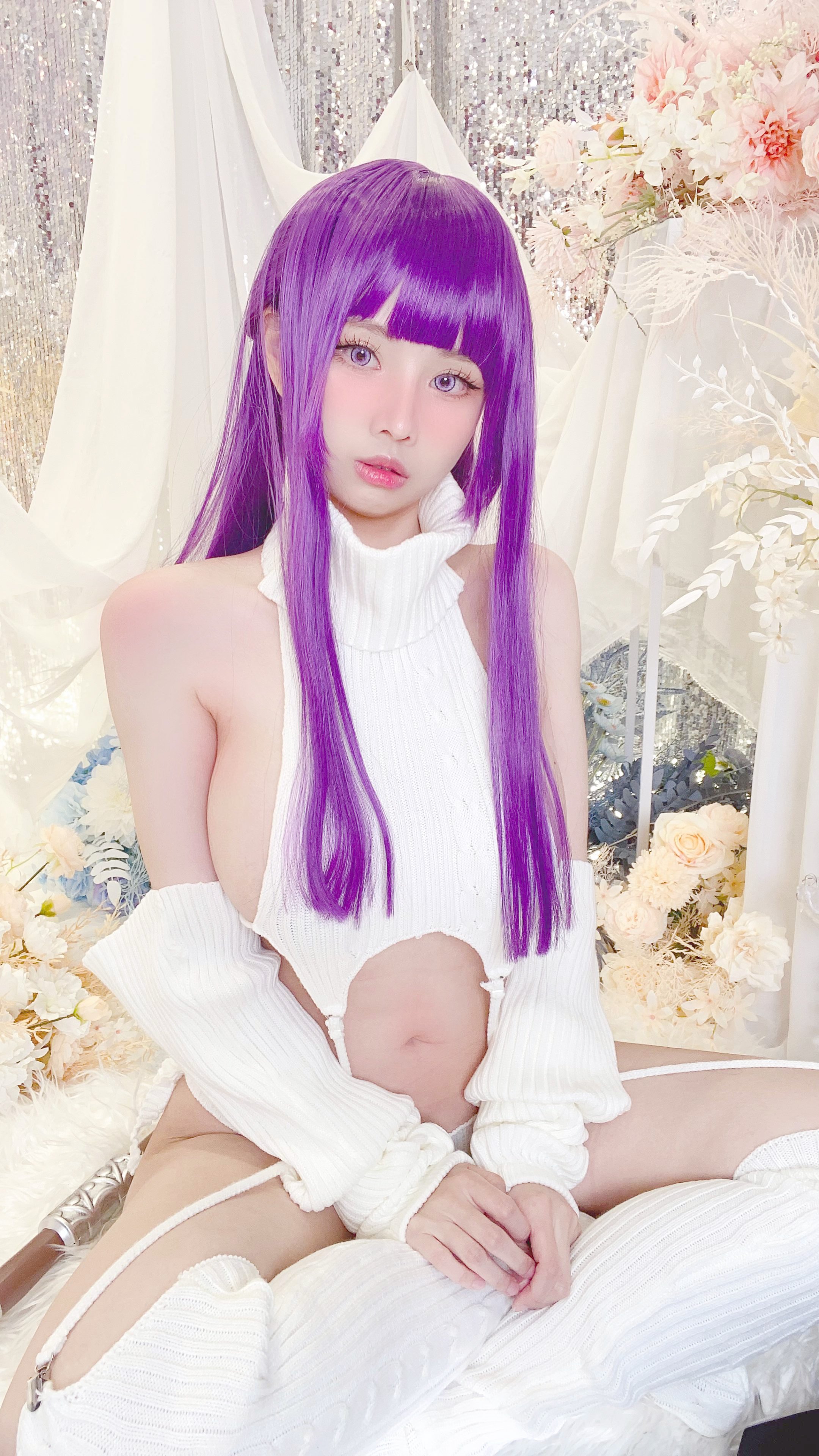カヤ ホアン - フェルン セクシー セーター