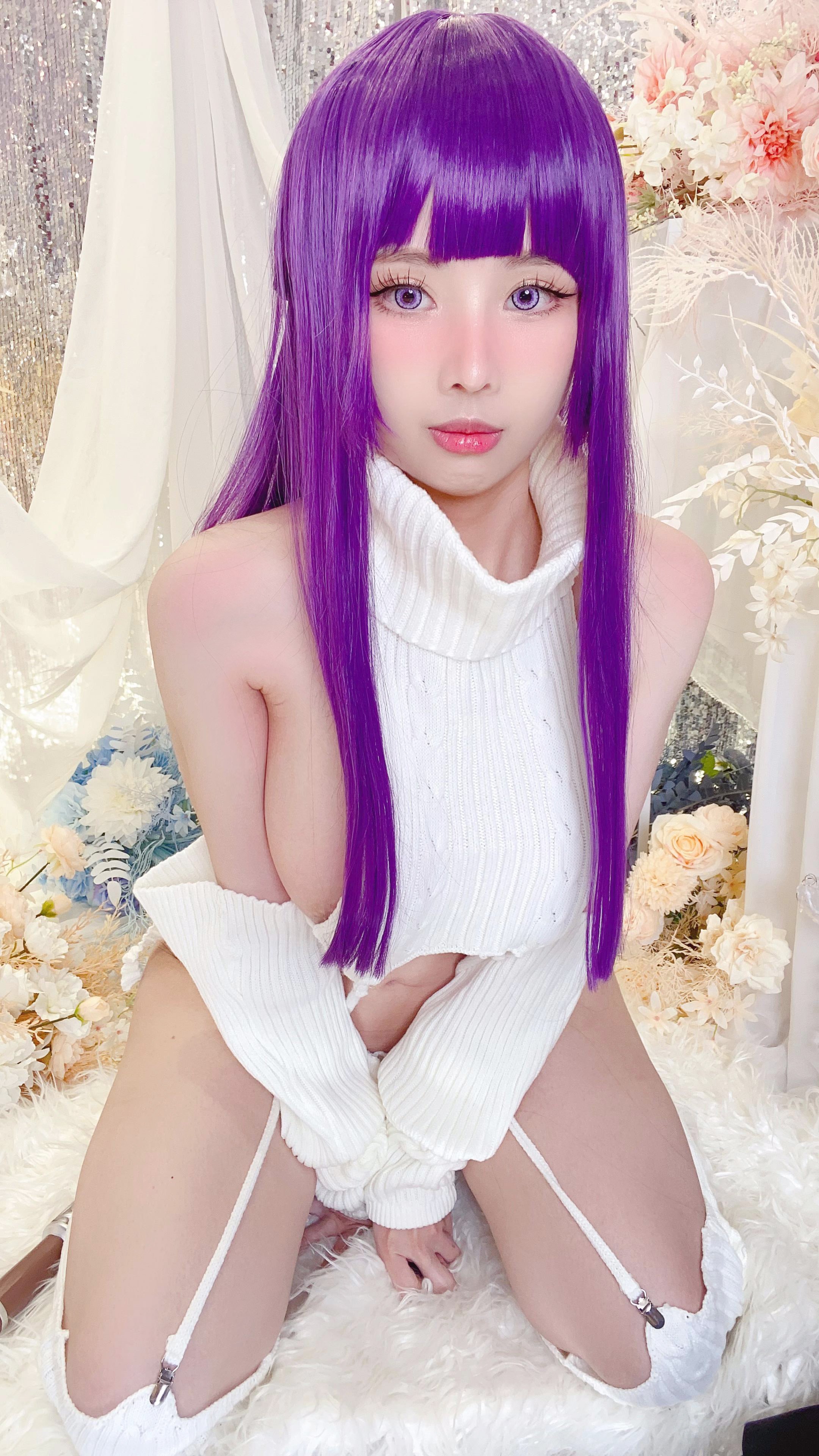カヤ ホアン - フェルン セクシー セーター