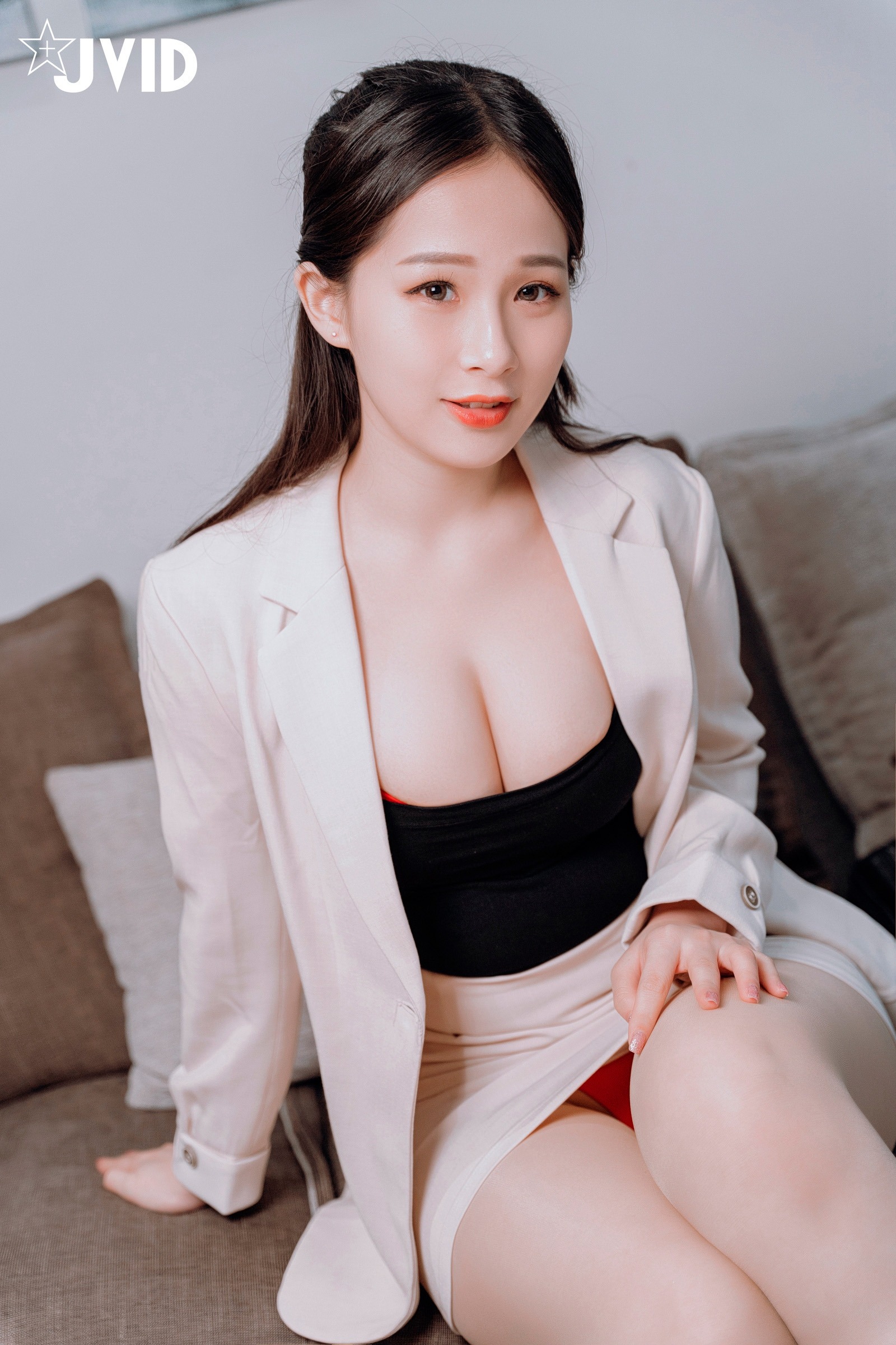 [JVID] 婕咪 - 飛機杯到府推銷員 84P