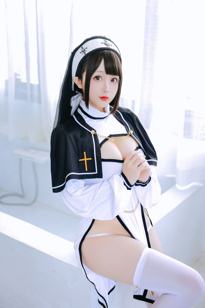 日奈娇 - 2024.1月月刊 圣洁修女