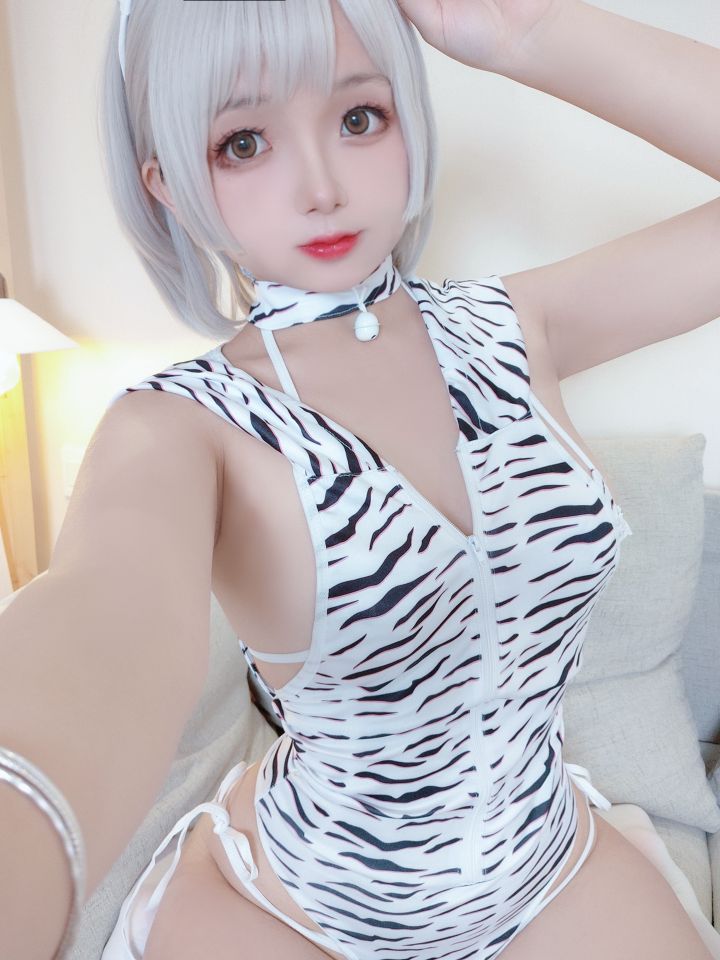 日奈娇 白虎