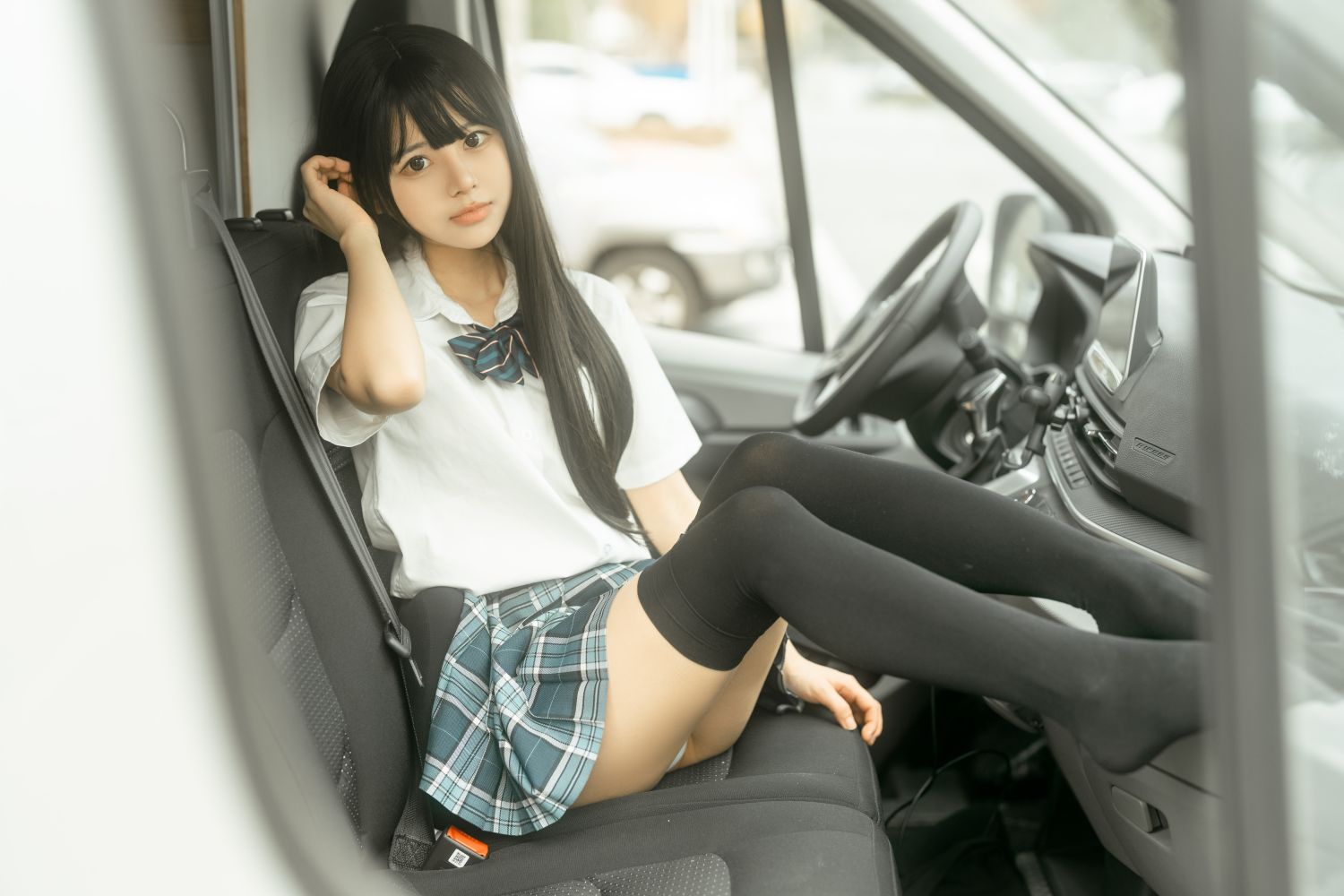 rua阮阮 - 房车jk [41P-445MB]