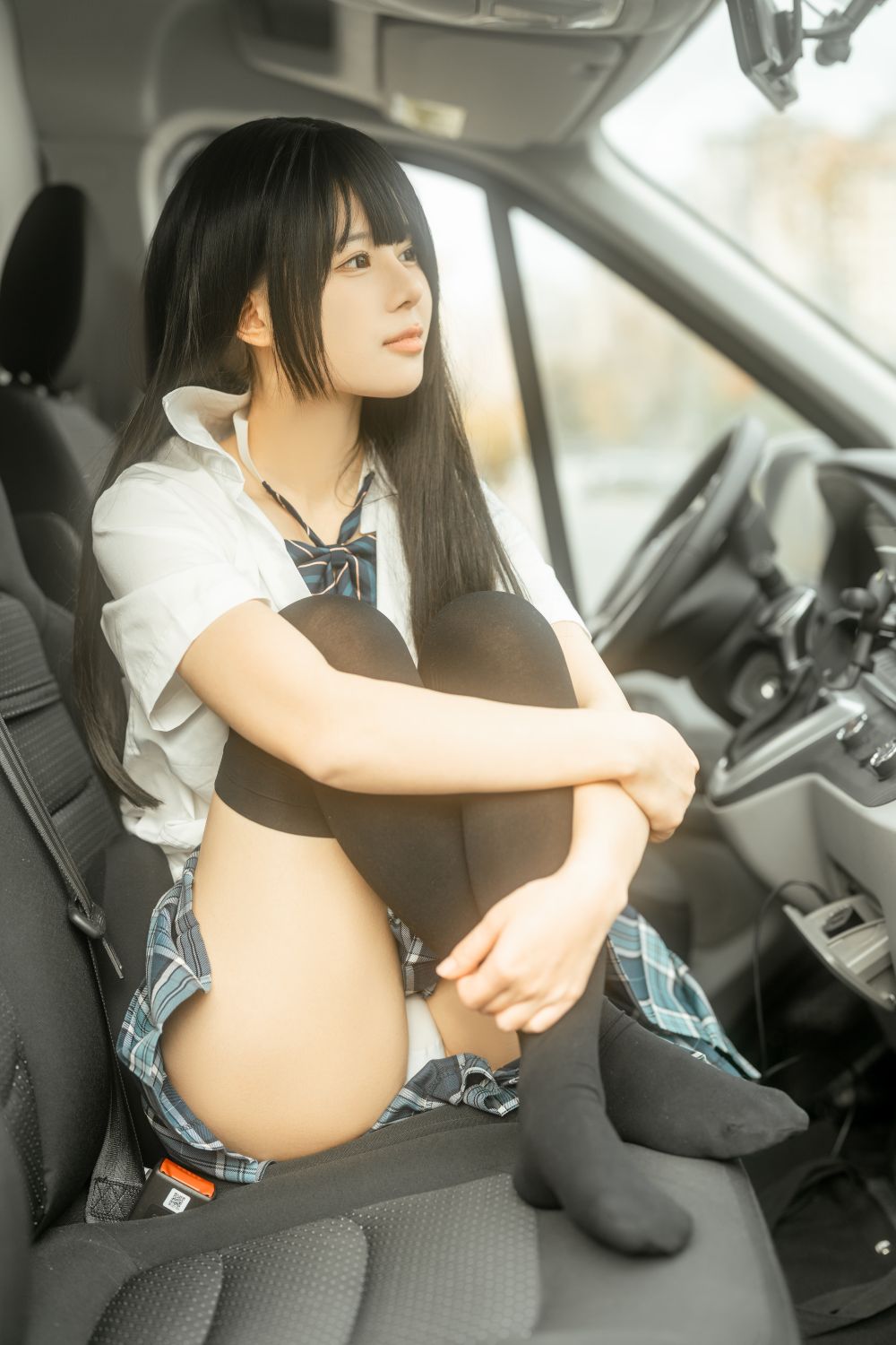 rua阮阮 - 房车jk [41P-445MB]