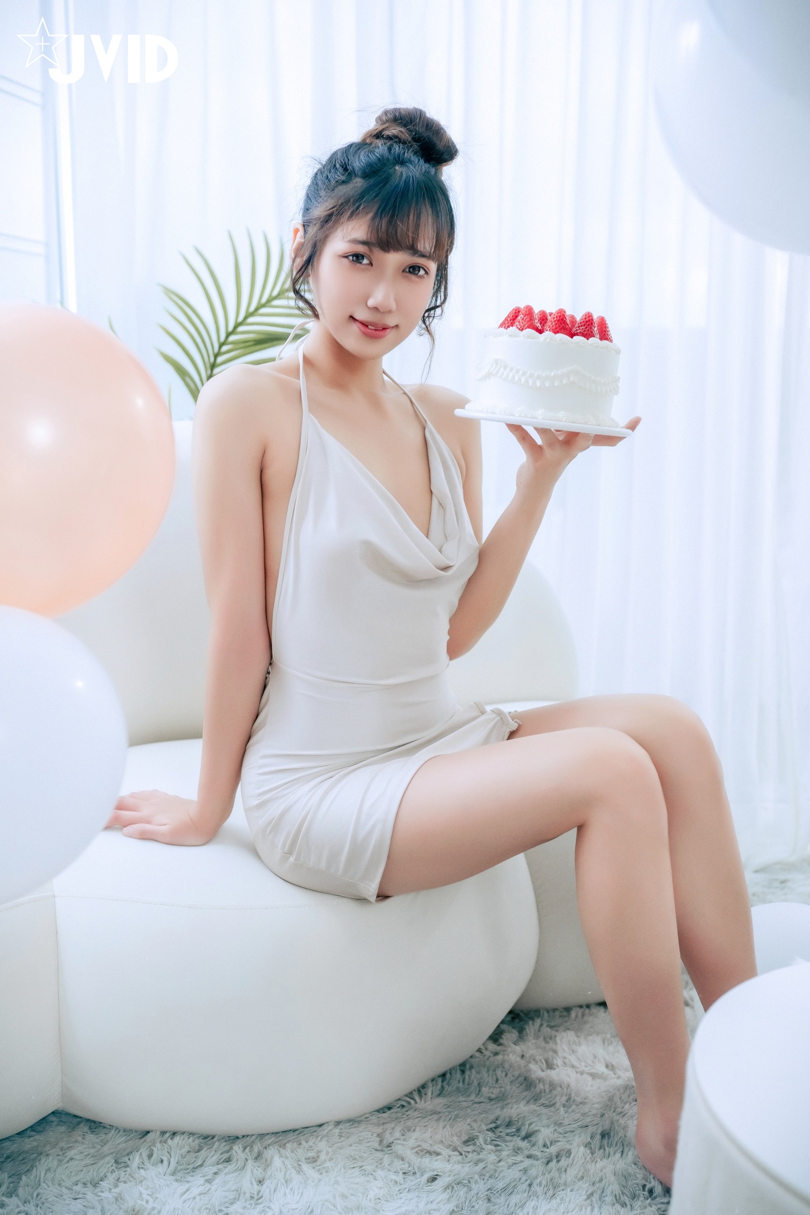 JVID] Ino Na & Nhục Bao - Sự Hợp Nhất Dục Vọng: Tiệc Sinh Nhật Bạn Thân 139P