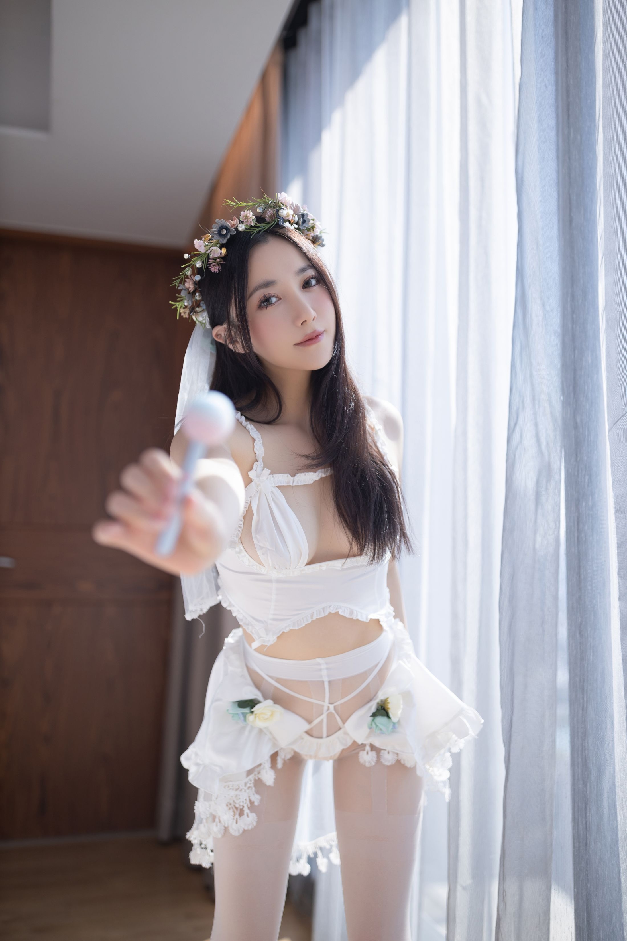 鱼子酱 - 在逃公主 120P