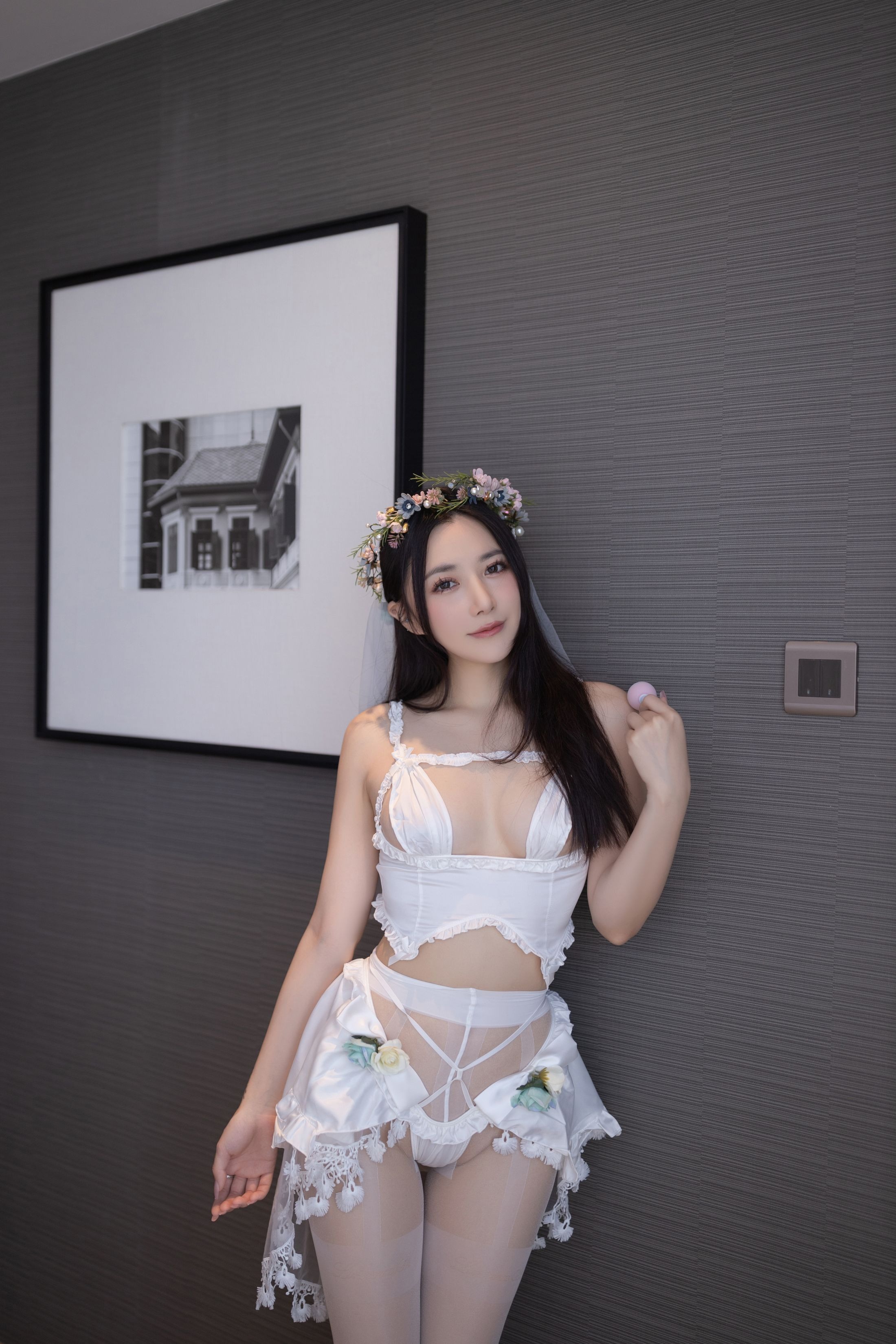 鱼子酱 - 在逃公主 120P