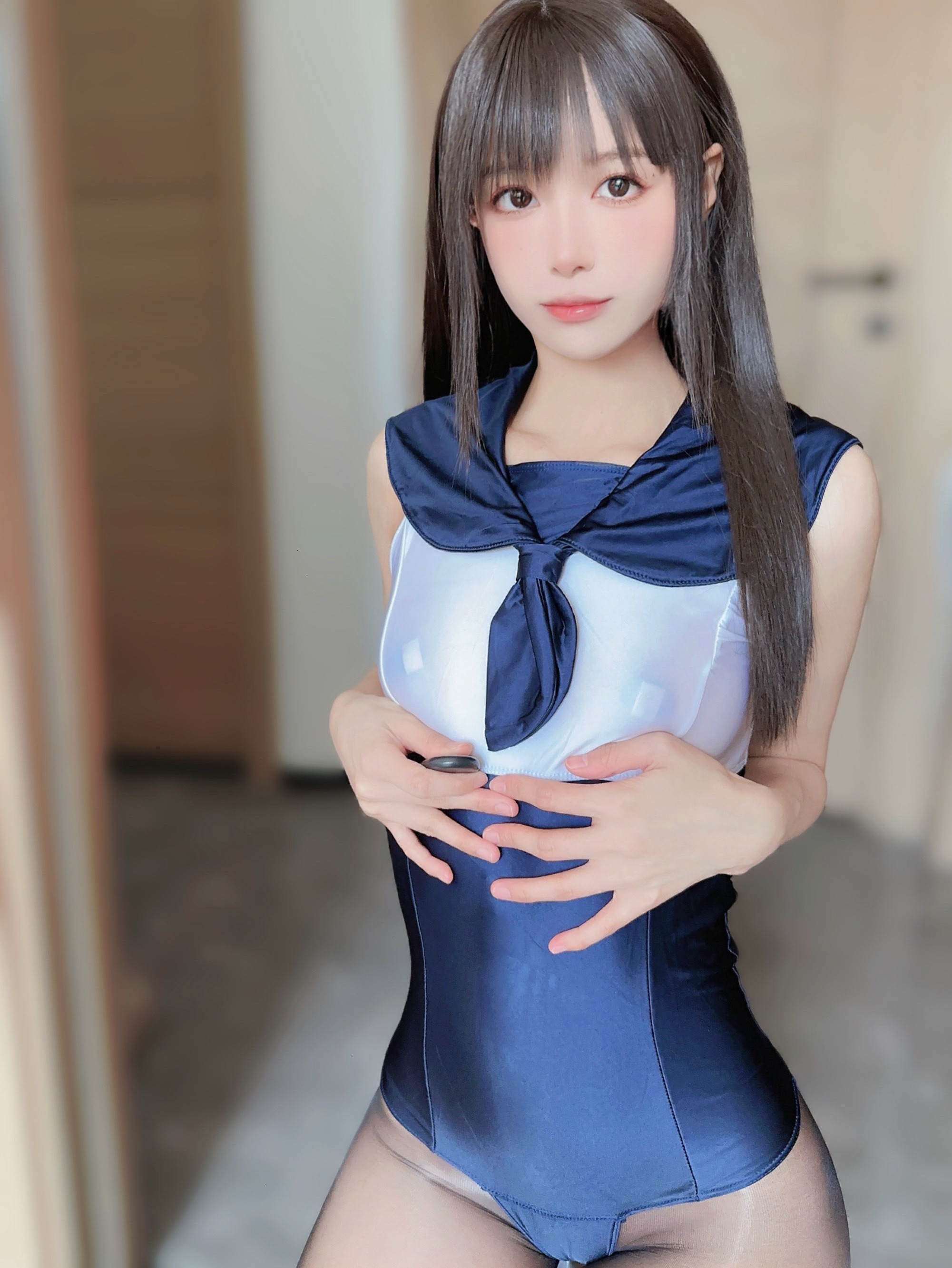 布丁大法 蓝色连体泳衣 95P