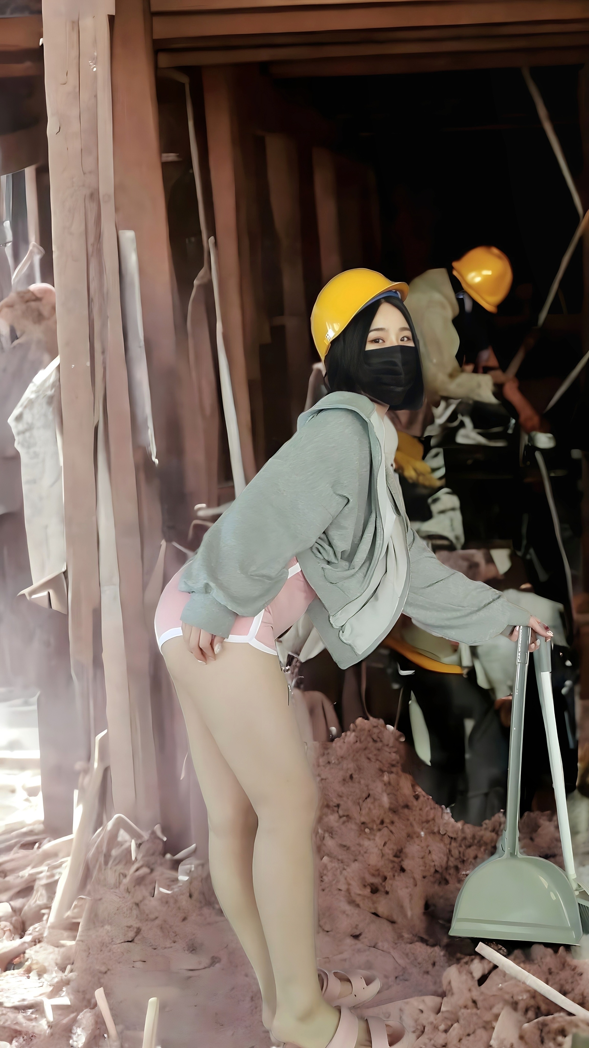 JYeong – Construction site 84P