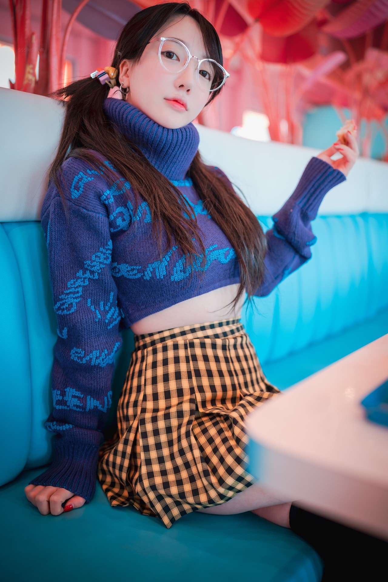 Son Yeeun 손예은, [DJAWA] Early Spring Walk in March Vol.2 (+S.Ver) Set.02