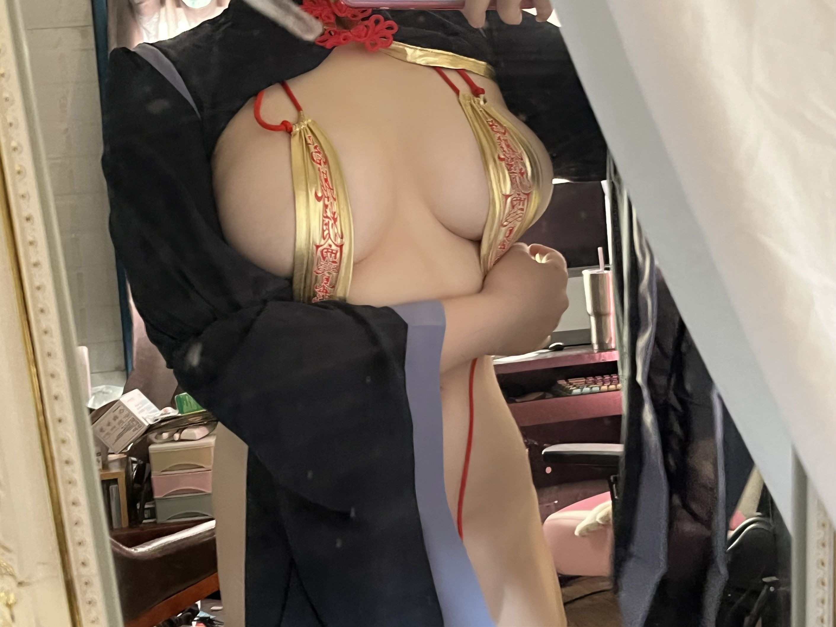 阿半今天很开心 奶光僵尸