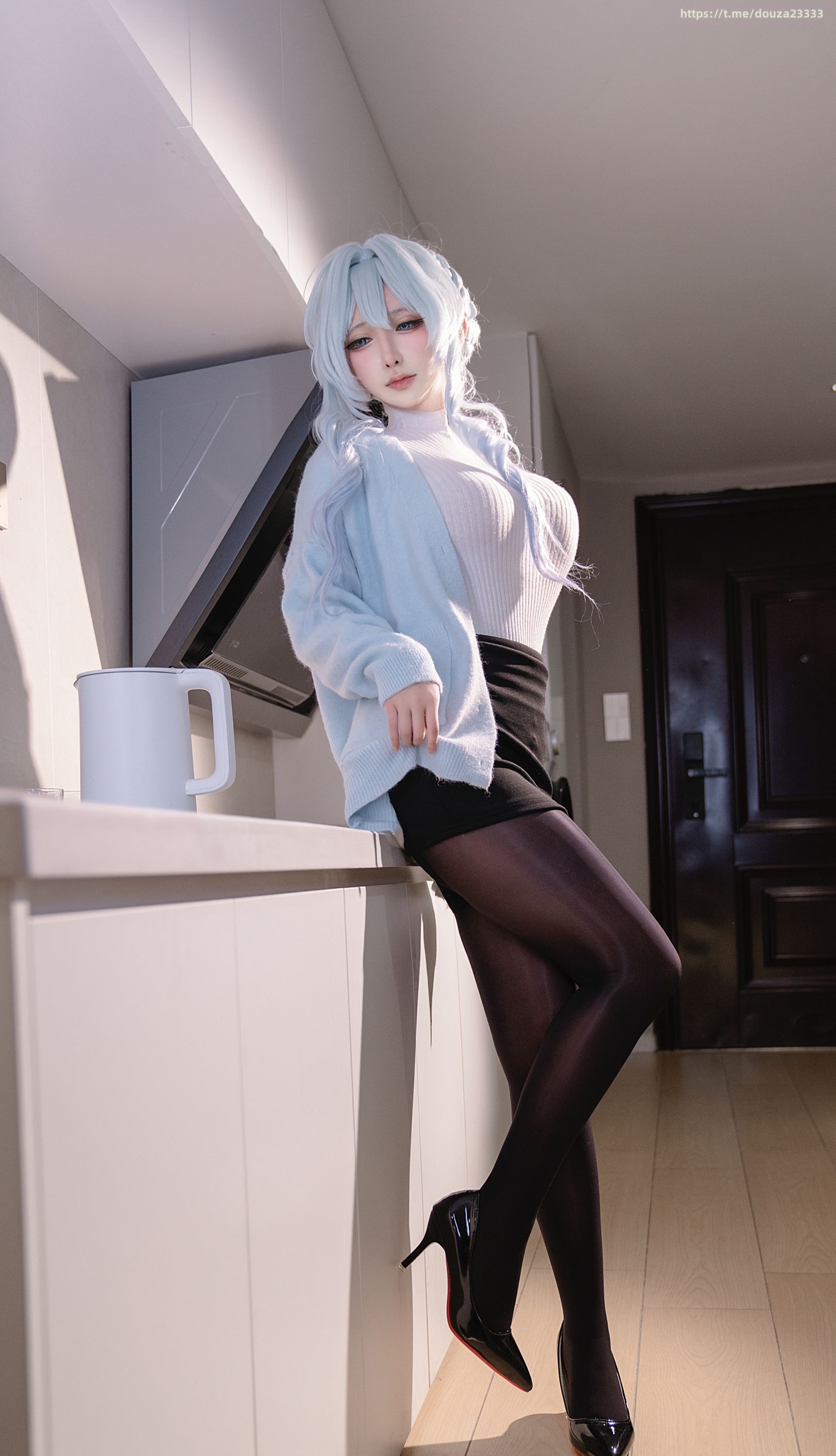 Anh Lý Lý Tuyết Nữ 32P