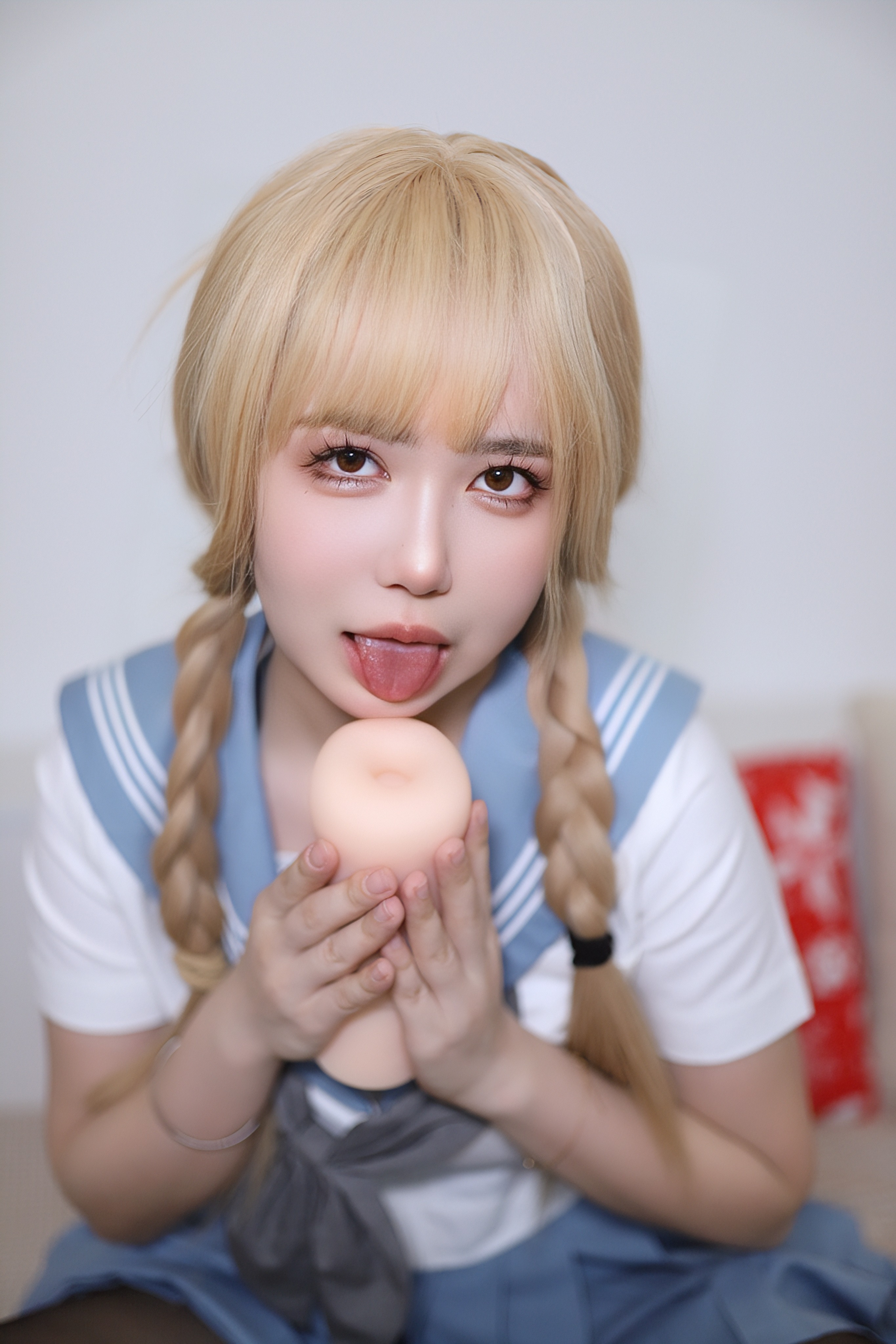 Tina rất quỷ quyệt đấy, Bí mật của em gái ở nhà 56P1V