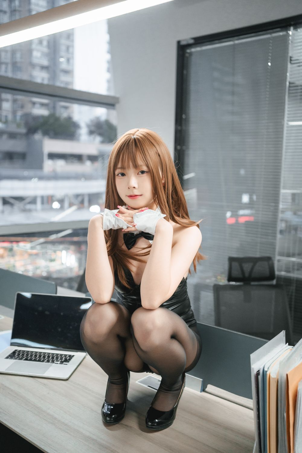 チョコレートの小さな丸パン - 入社訓練 [45P-524.44 MB