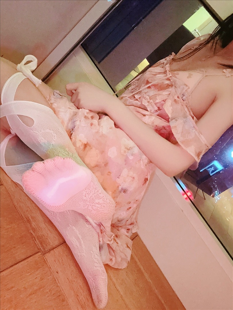 桜桃喵 - 花束 28P [28P-73.97 MB] 20240815k