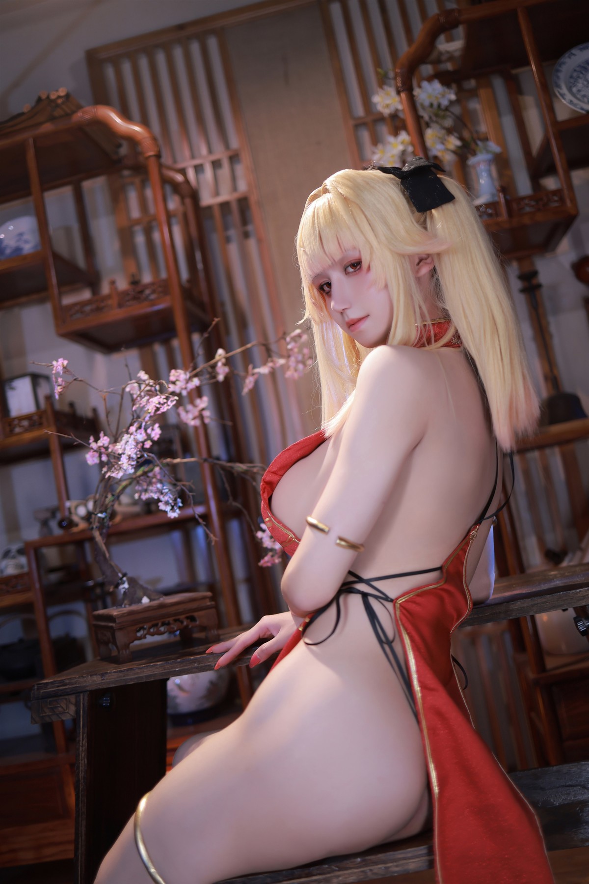 Sakura Man San Shi, Moe Ji Union, Qipao