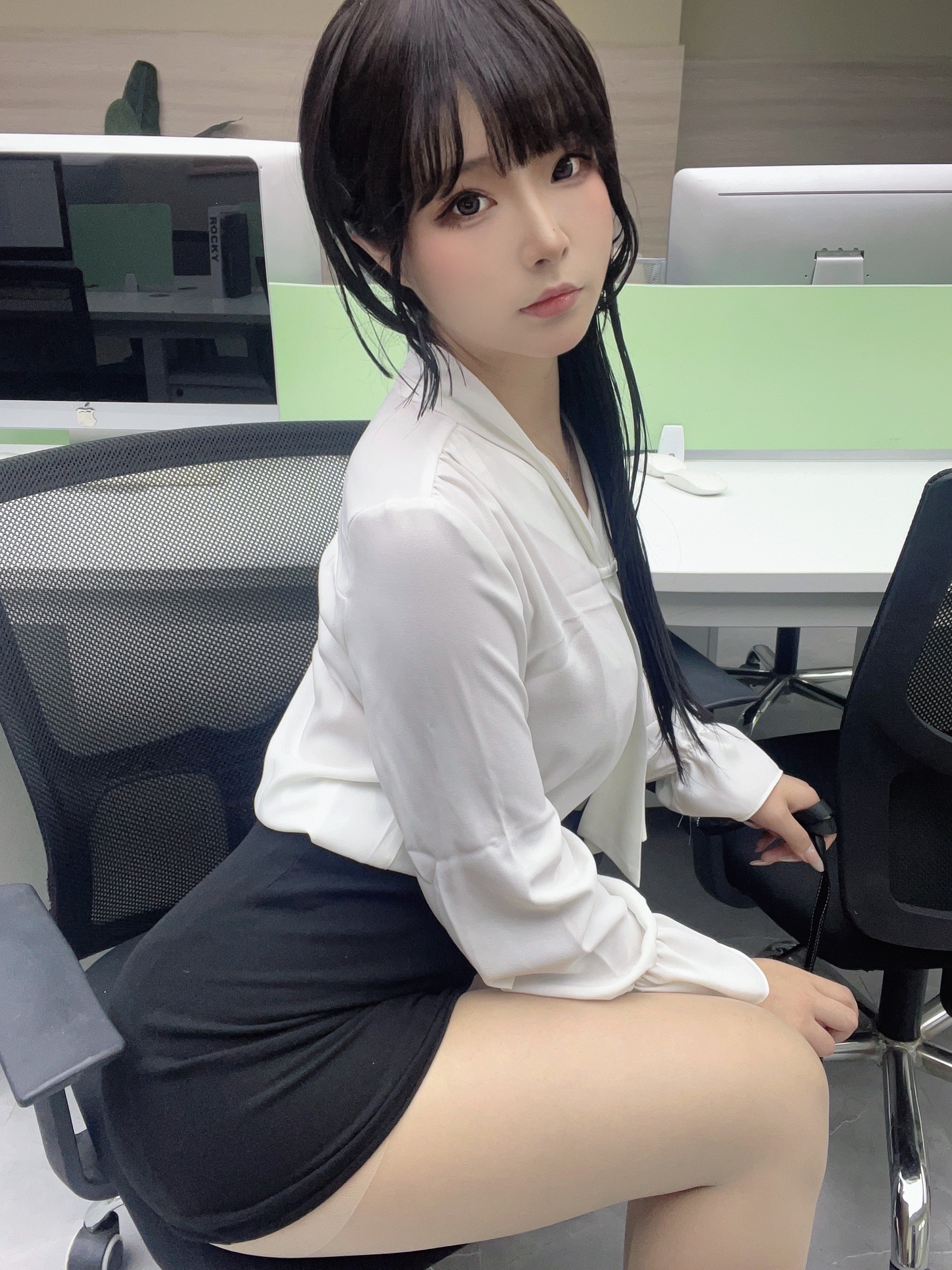 Ngọc Hội - Thư ký chu đáo 37P