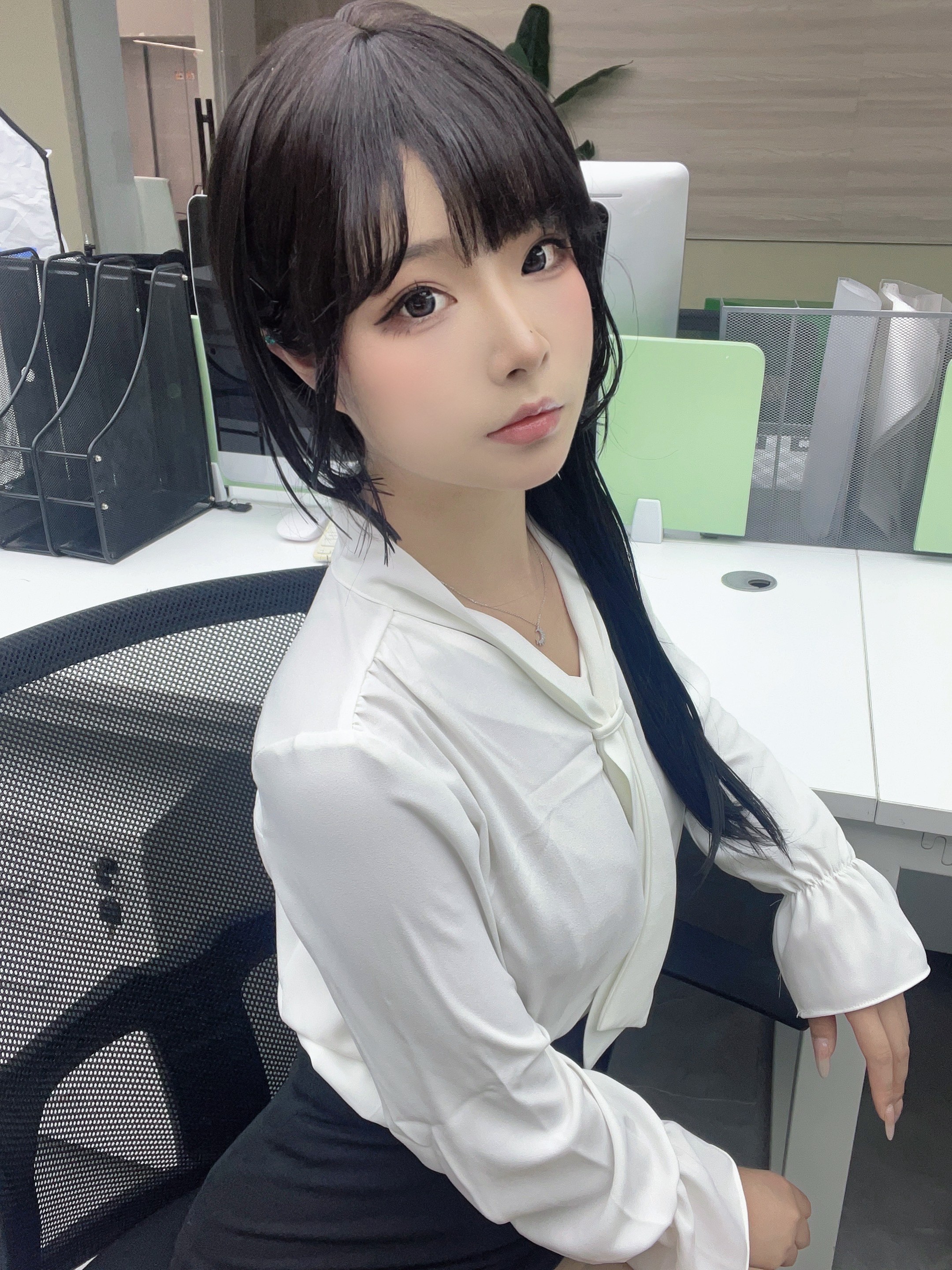 Ngọc Hội - Thư ký chu đáo 37P