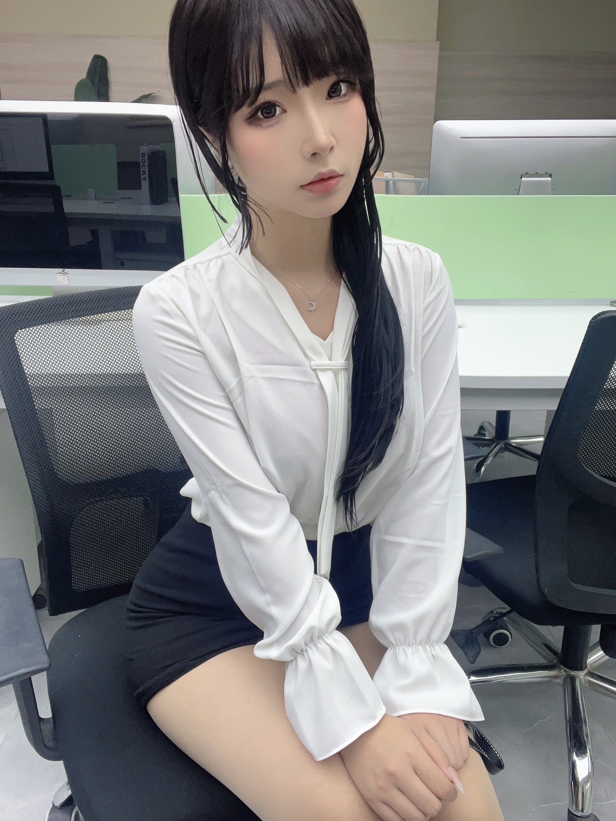 Ngọc Hội - Thư ký chu đáo 37P