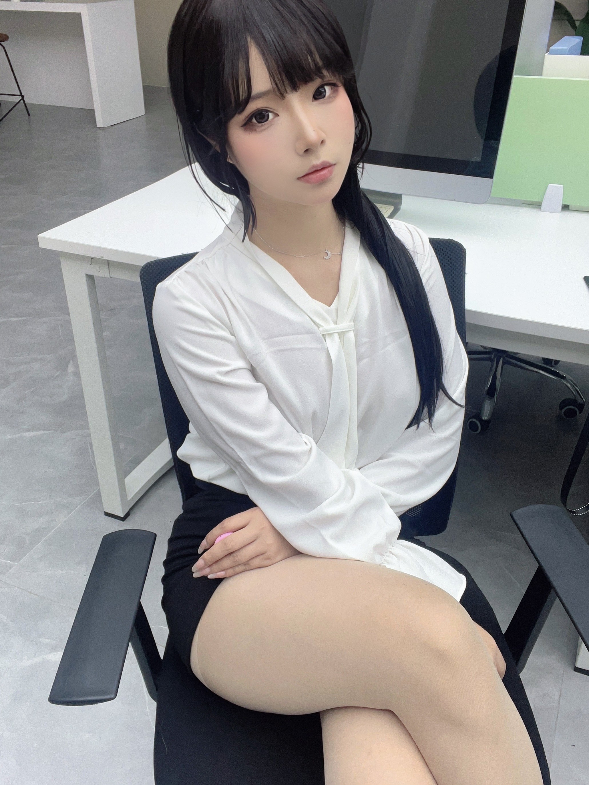 Ngọc Hội - Thư ký chu đáo 37P