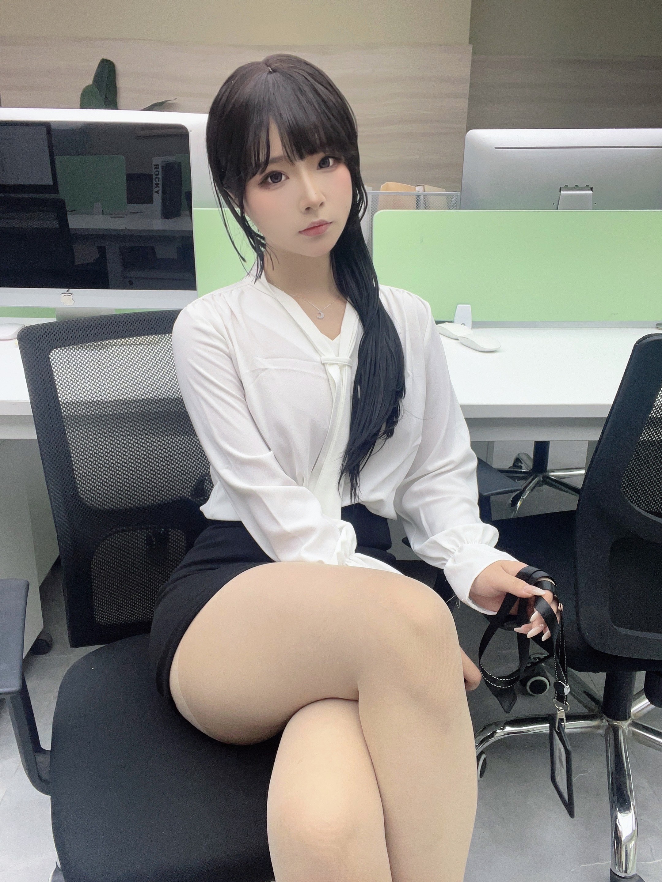 Ngọc Hội - Thư ký chu đáo 37P