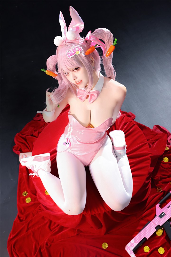 G44不会受伤 - 爱丽丝兔女郎 15P