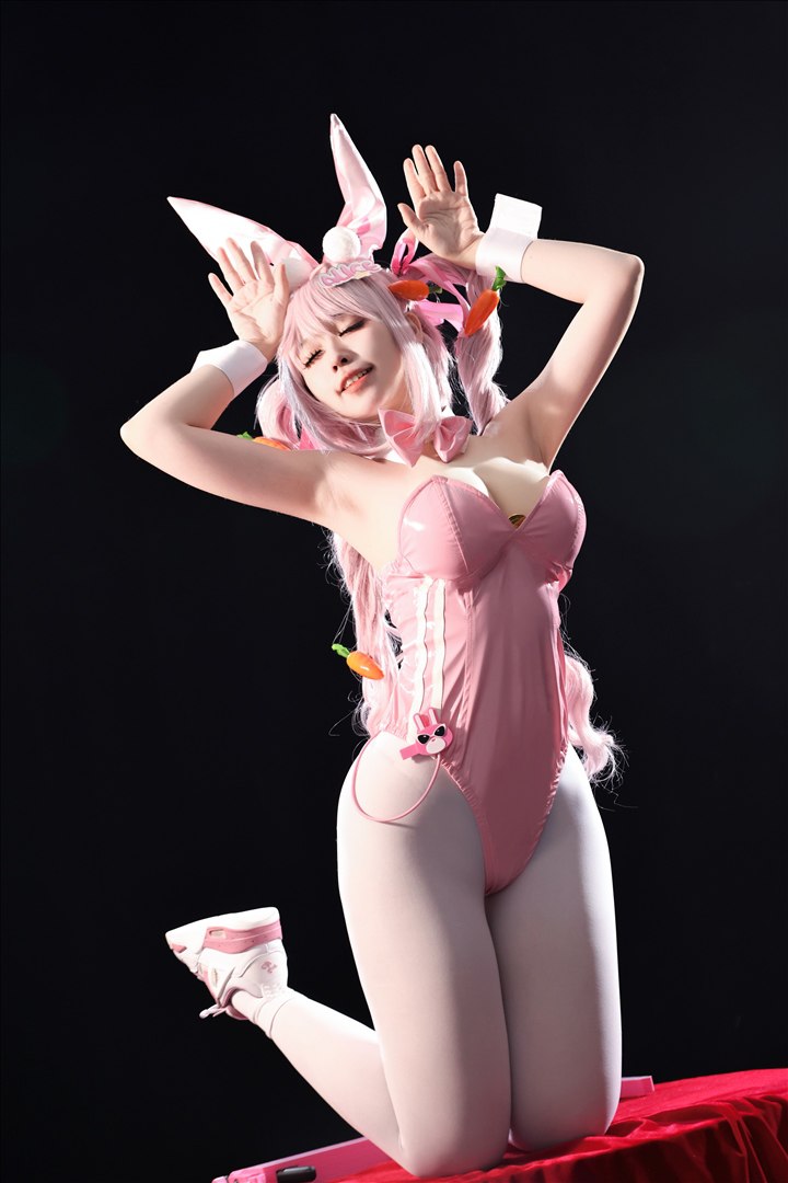 G44不会受伤 - 爱丽丝兔女郎 15P