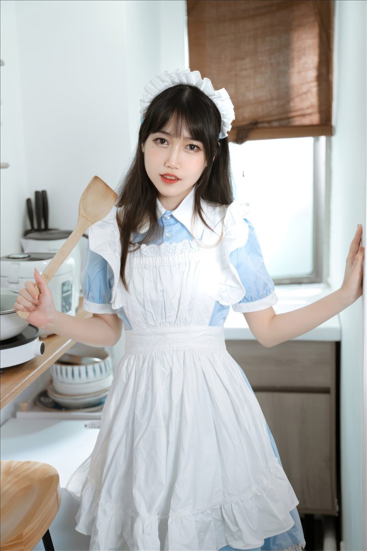 不呆猫 - 厨房小女仆 35P