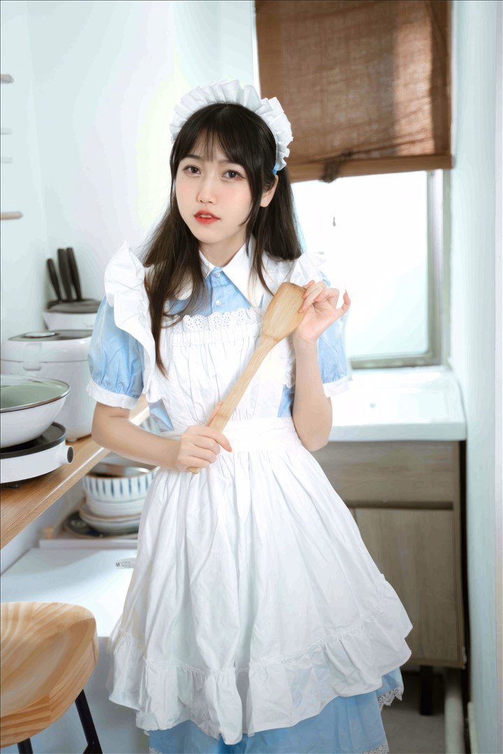 不呆猫 - 厨房小女仆 35P