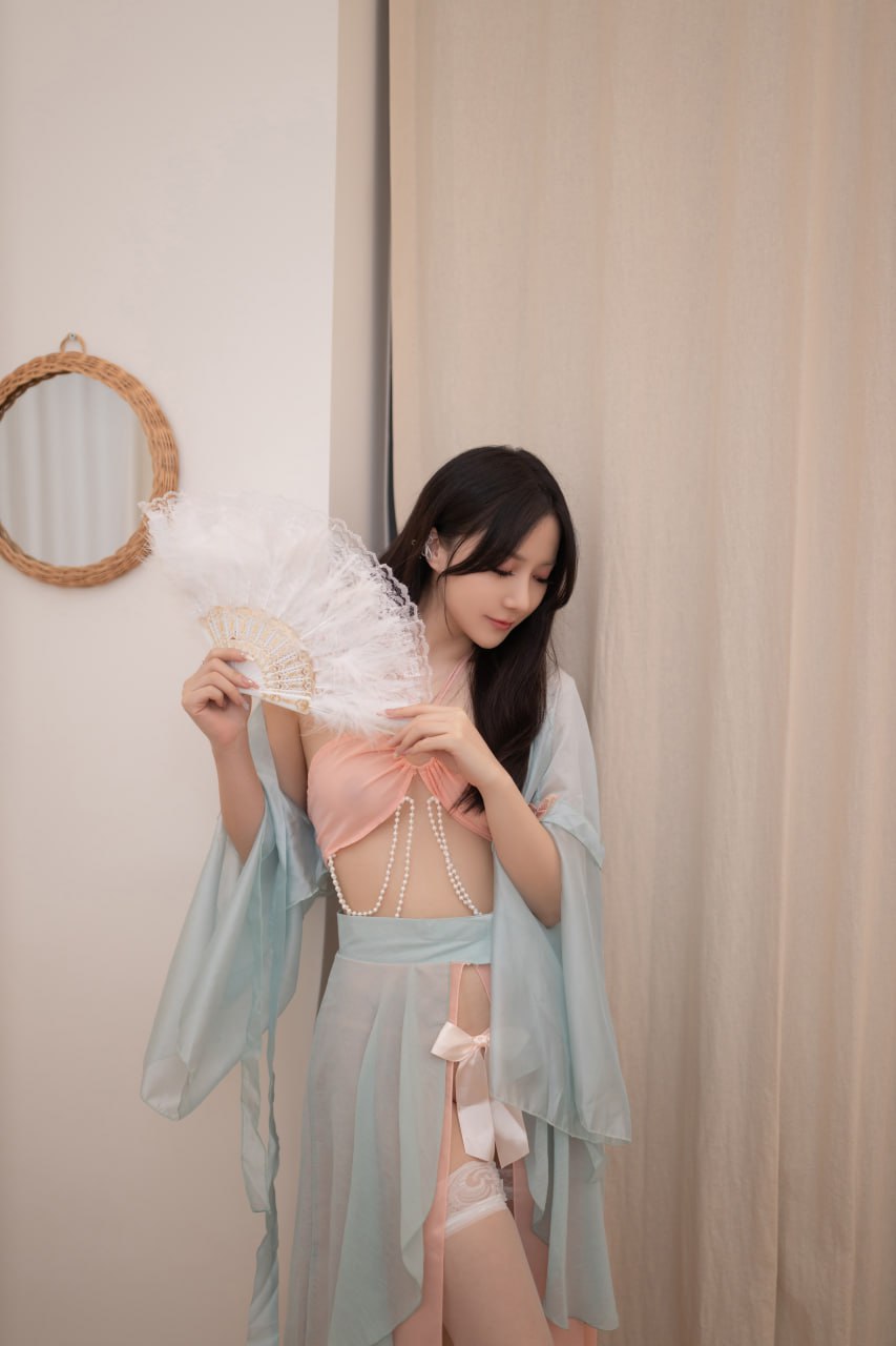 鱼子酱Fish – 小桃红写真