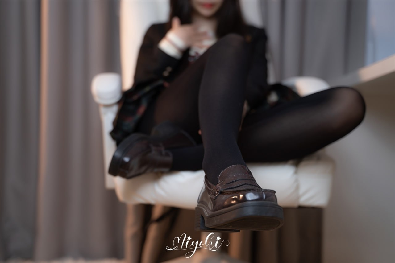 铃木美咲 - 现役JK的美脚连裤袜 32P