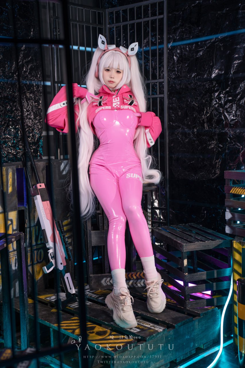 咬一口兔娘 咬人小小兔 - NIKKE 爱丽丝 cosplay