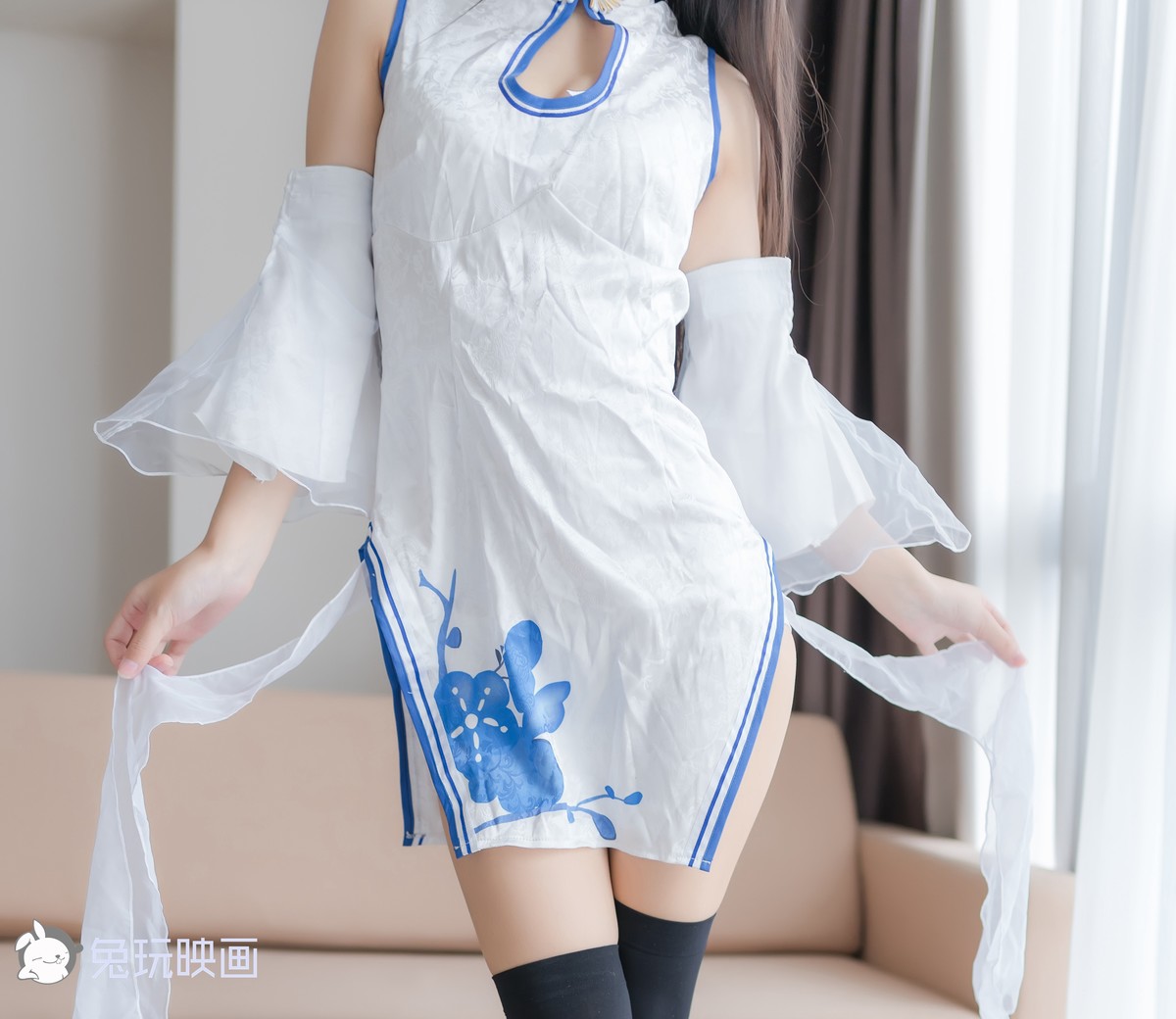 Cosplay 兔玩映画 白色旗袍