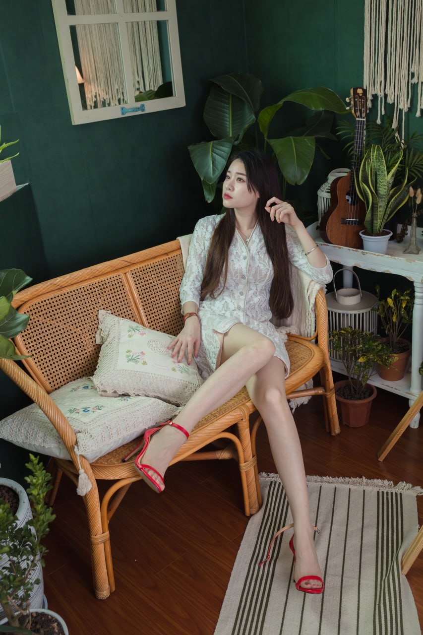 Sia不吃鱼 - 红色高跟 139P