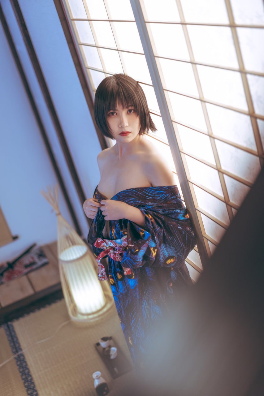 枸名 - 孔雀和服