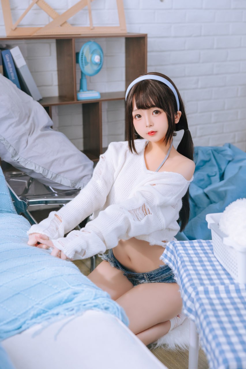 Hinajiao 奶娇日常 Photo Set