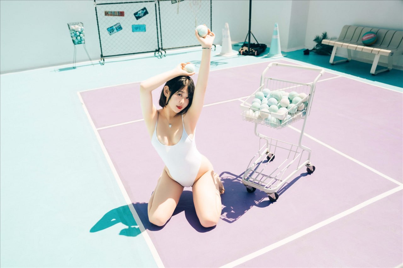 Loozy Zia 지아 - Racket Girl