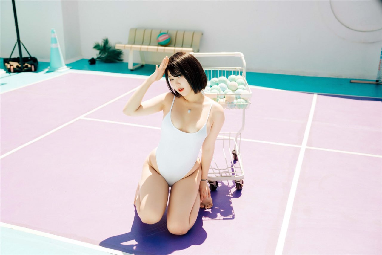 Loozy Zia 지아 - Racket Girl