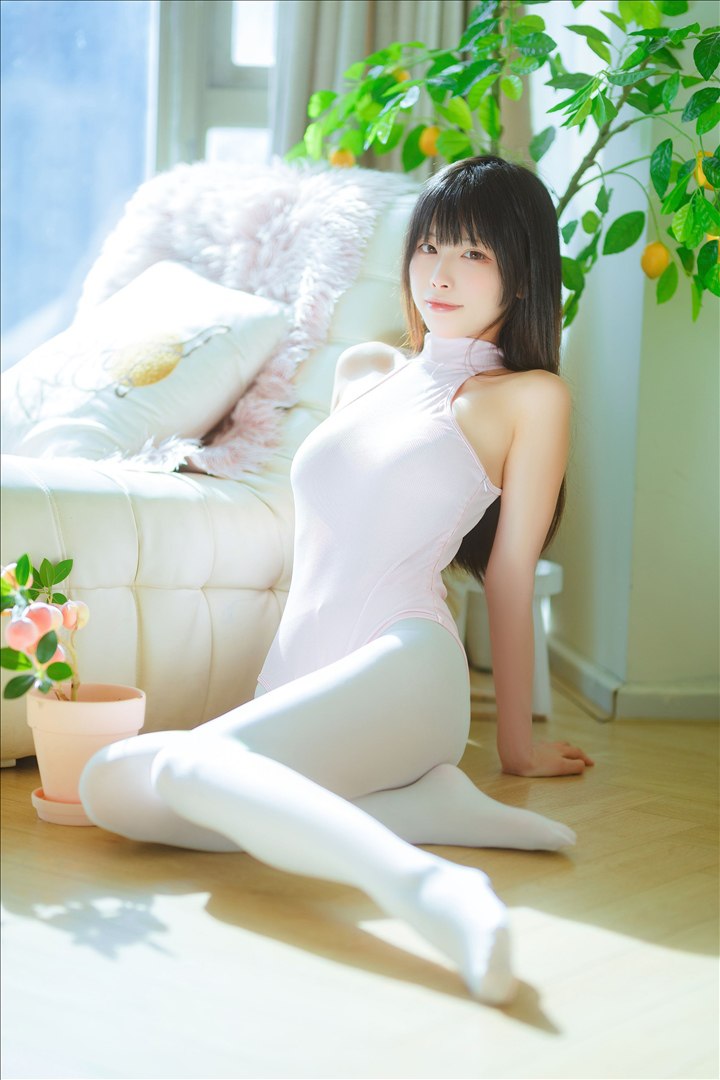 三無人型 - 白丝桃子 60P