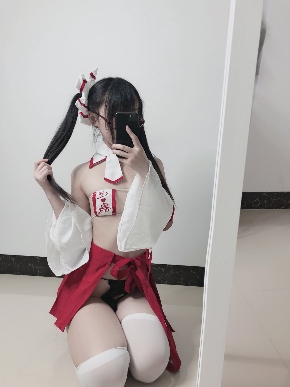 ยามาโมโตะ ยูกิ - แม่มด
