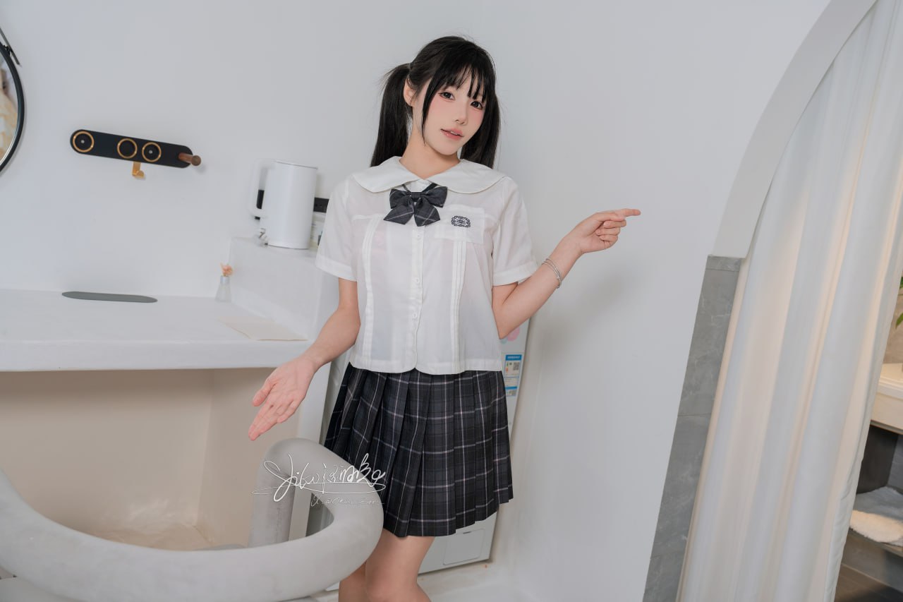 Yaoyikoutuniang 雨后小故事 Photo Set